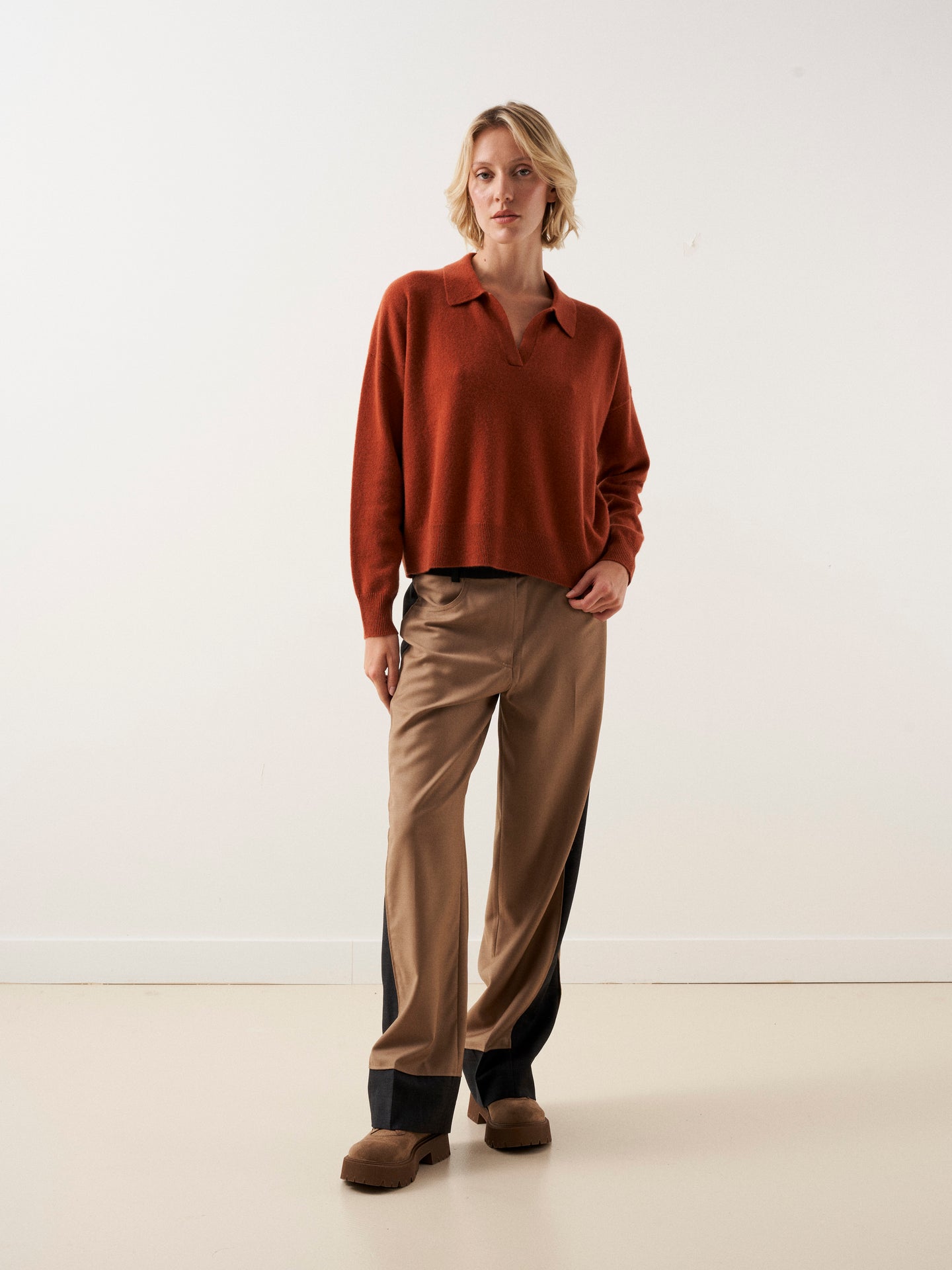 pia - Cashmere polo sweater - cinnamon