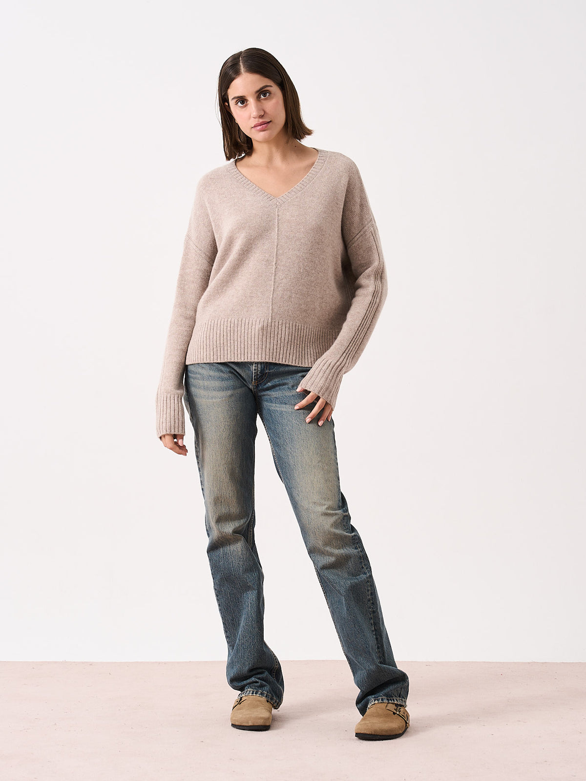 Claudie - 100% cashmere V-neck sweater - chestnut