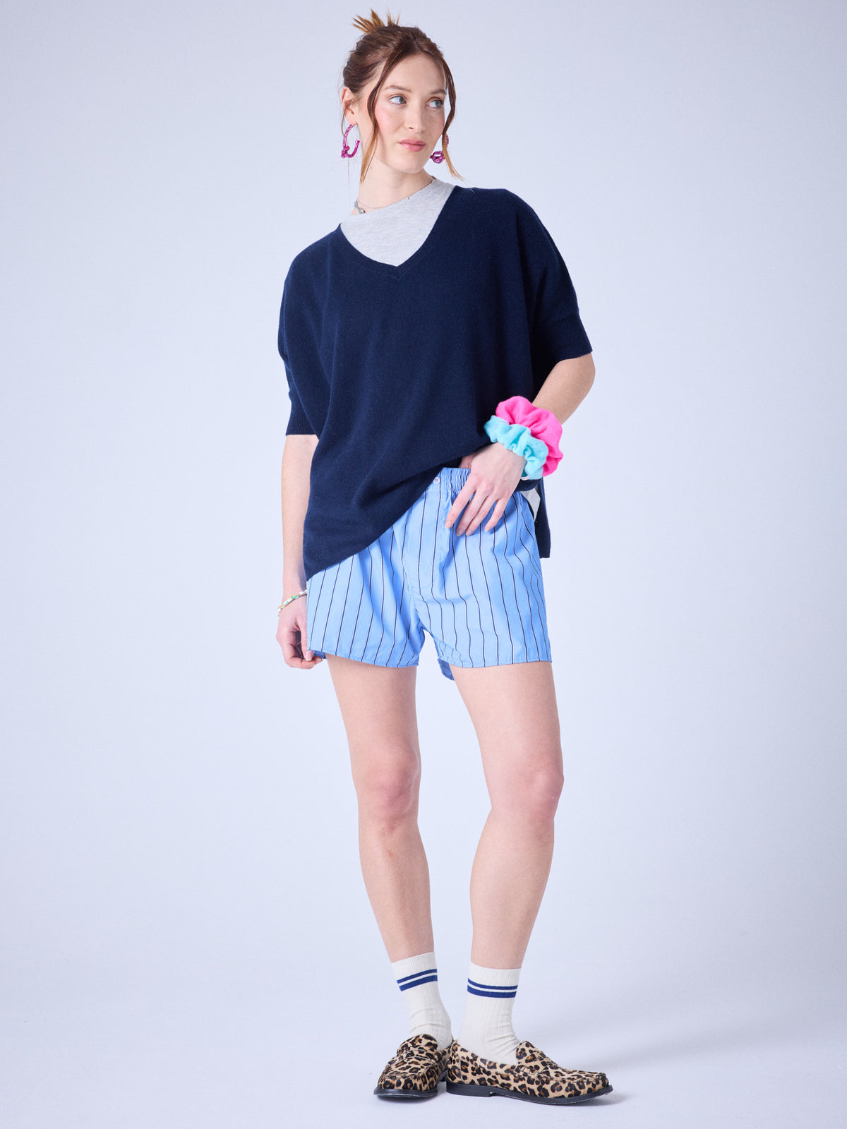 Ingrid - V-neck cashmere poncho - navy