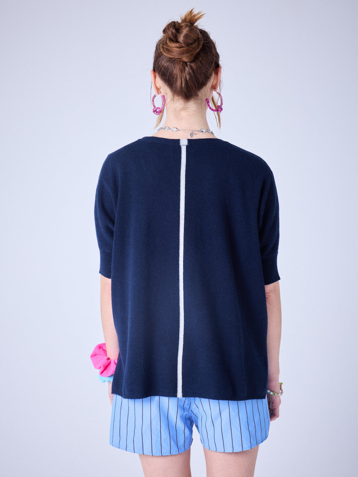 Ingrid - V-neck cashmere poncho - navy