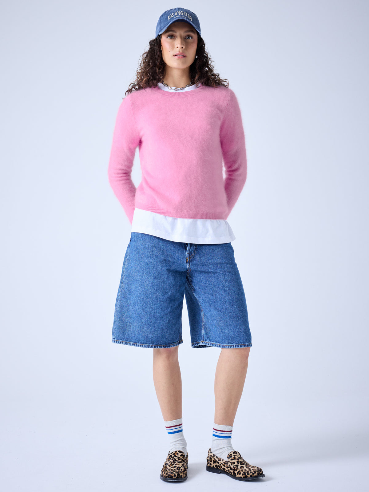 Clarence - brushed cashmere crew neck sweater - bubble gum