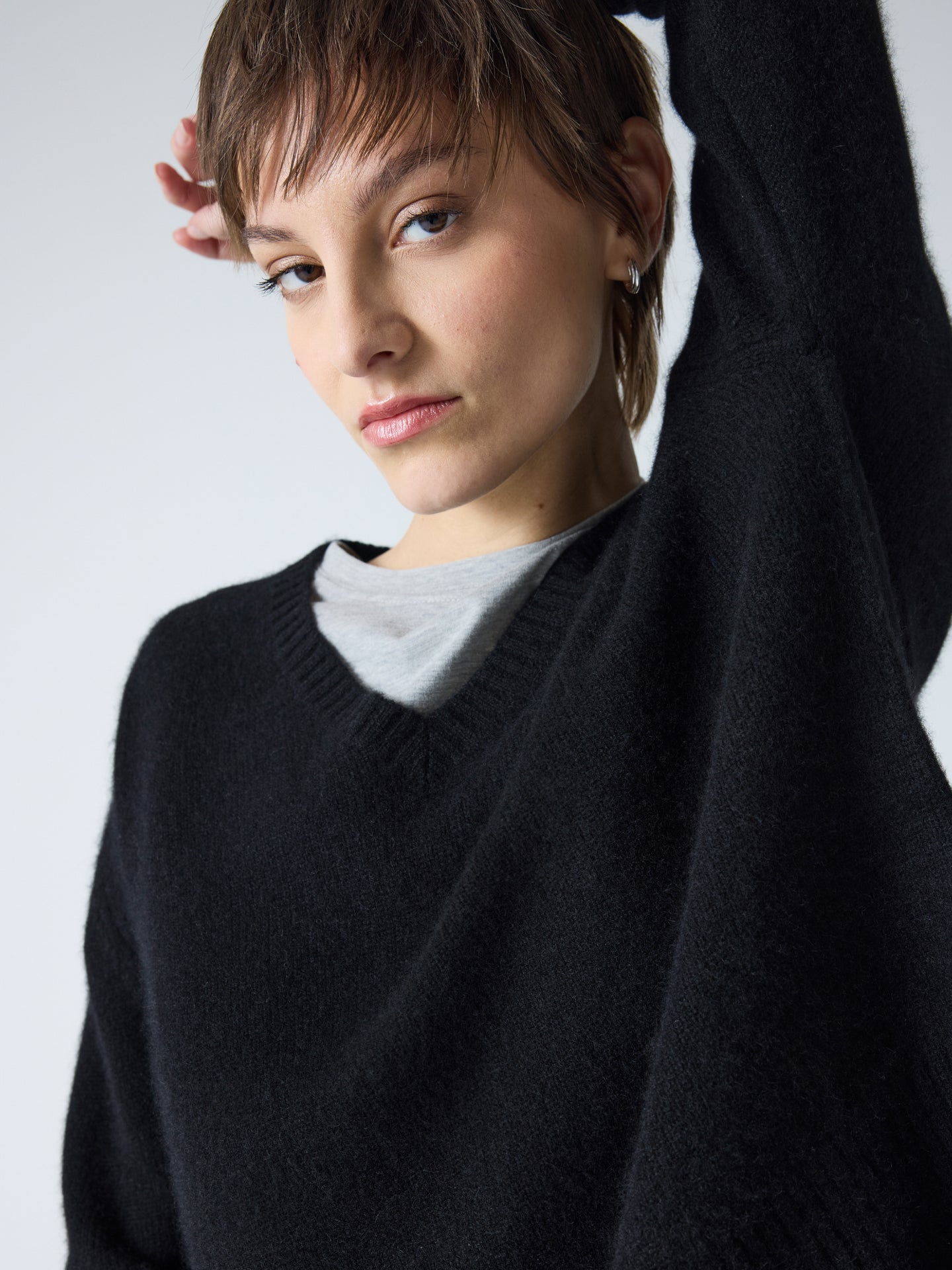 livia - Pull col v 100% cachemire - black