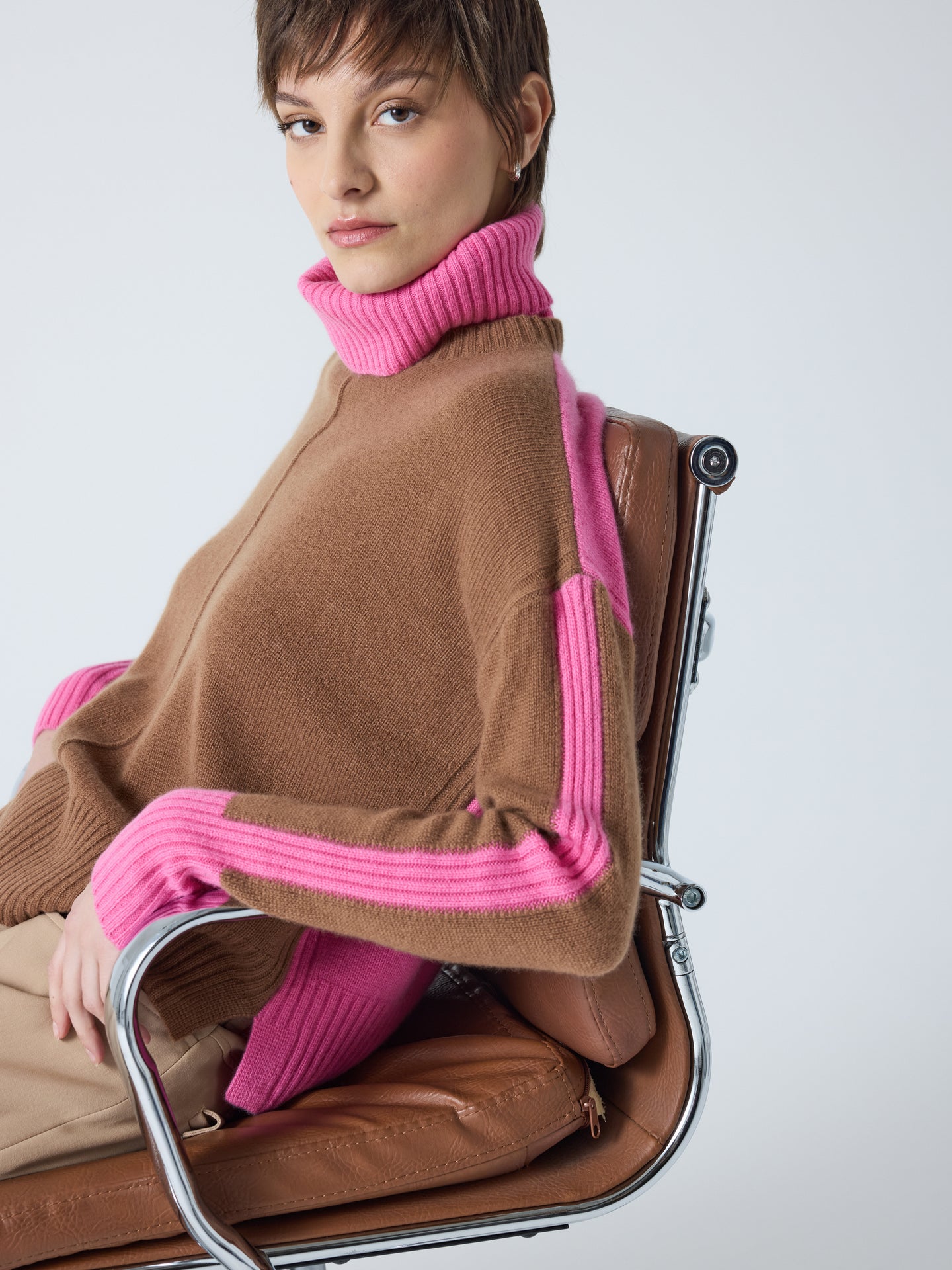 Candace - Abnehmbarer Rollkragenpullover - mocha