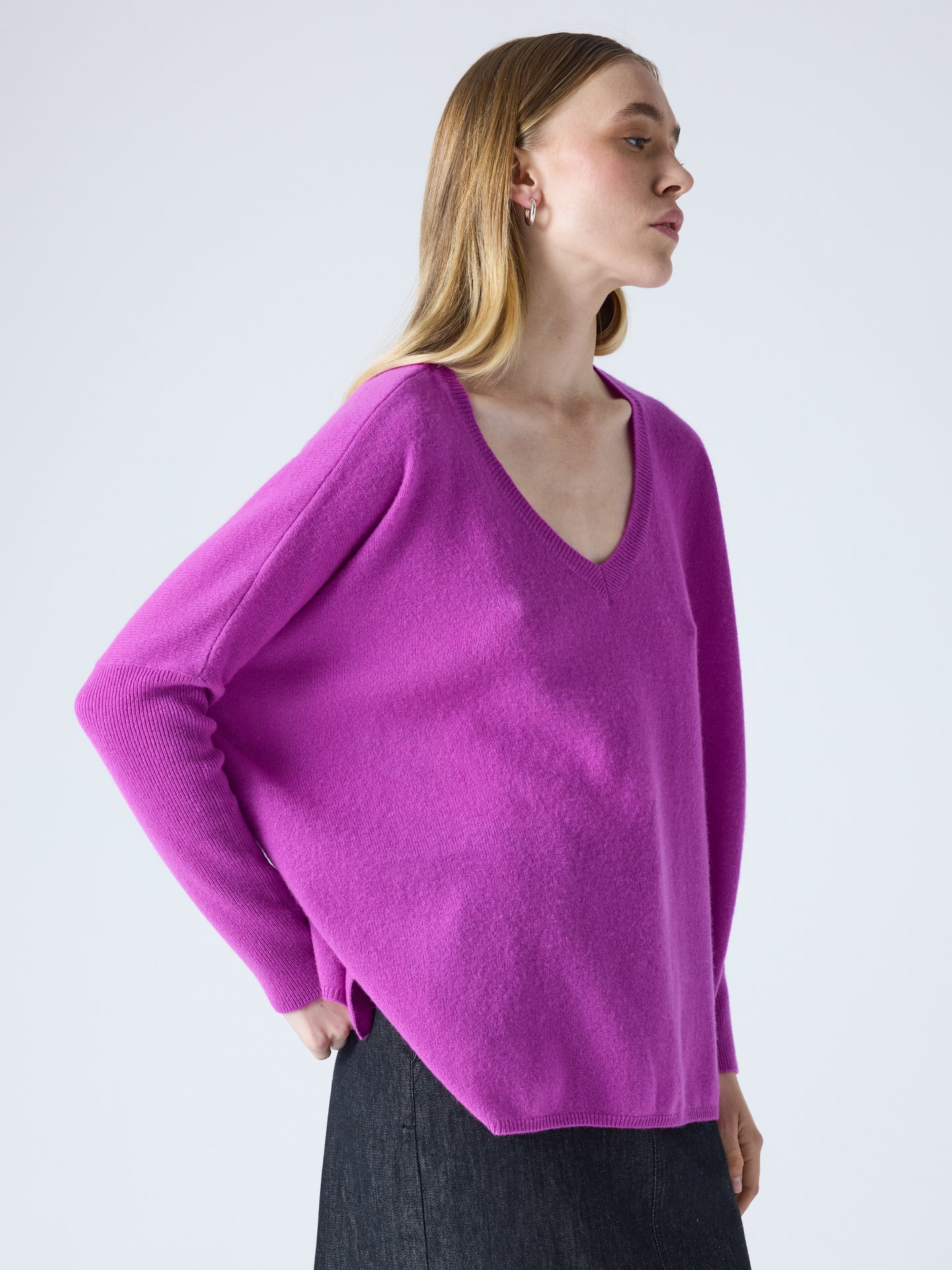 Camille - Ponchopullover aus Kaschmir - purple neon