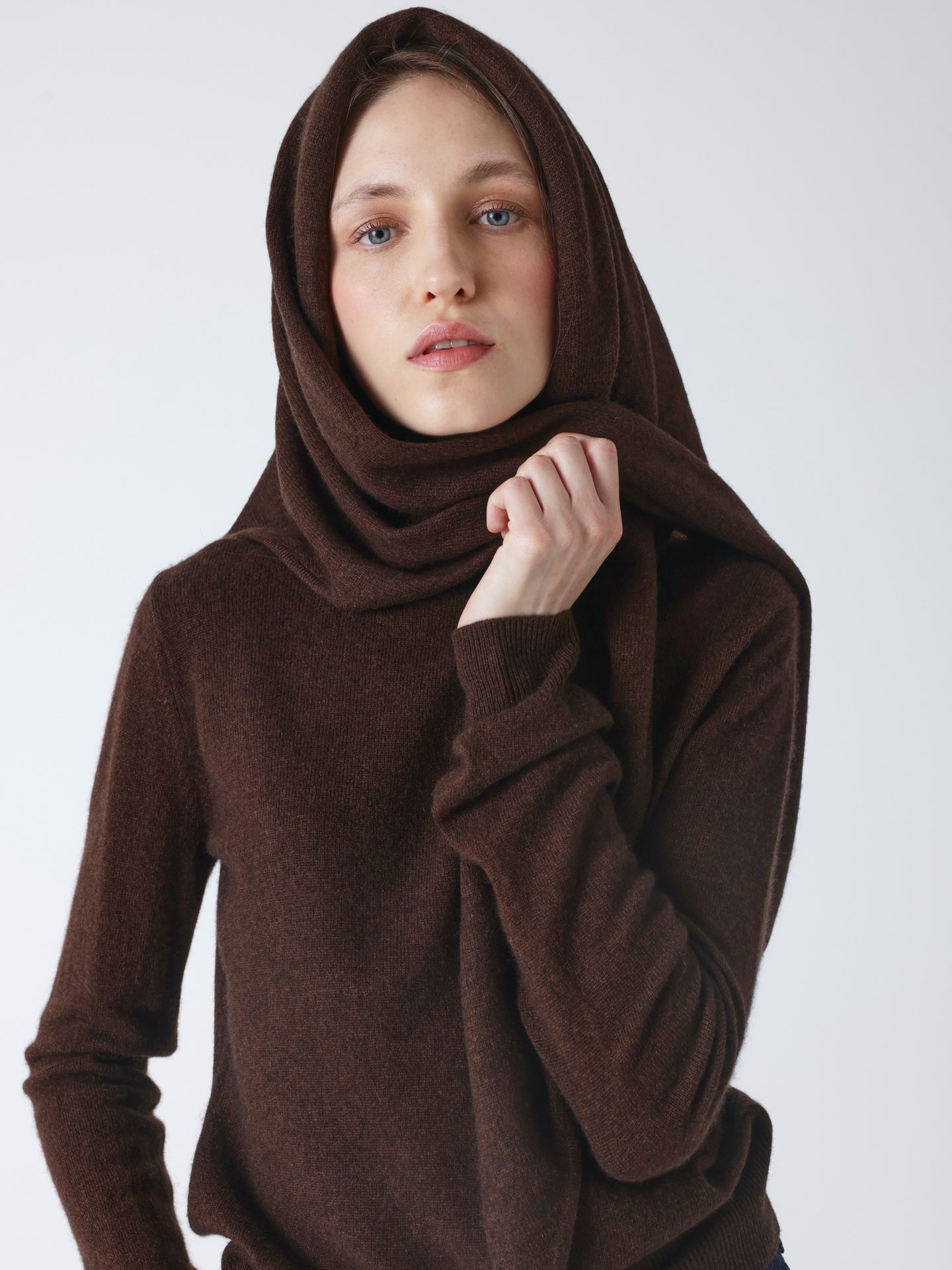 gladys - 100% cashmere scarf - brownie