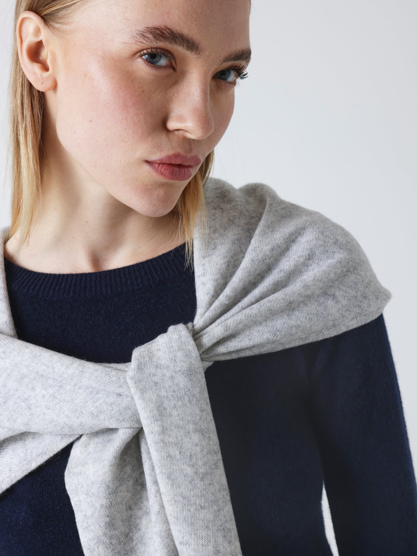 Gladys - Schal aus 100 % Kaschmir - light heather grey