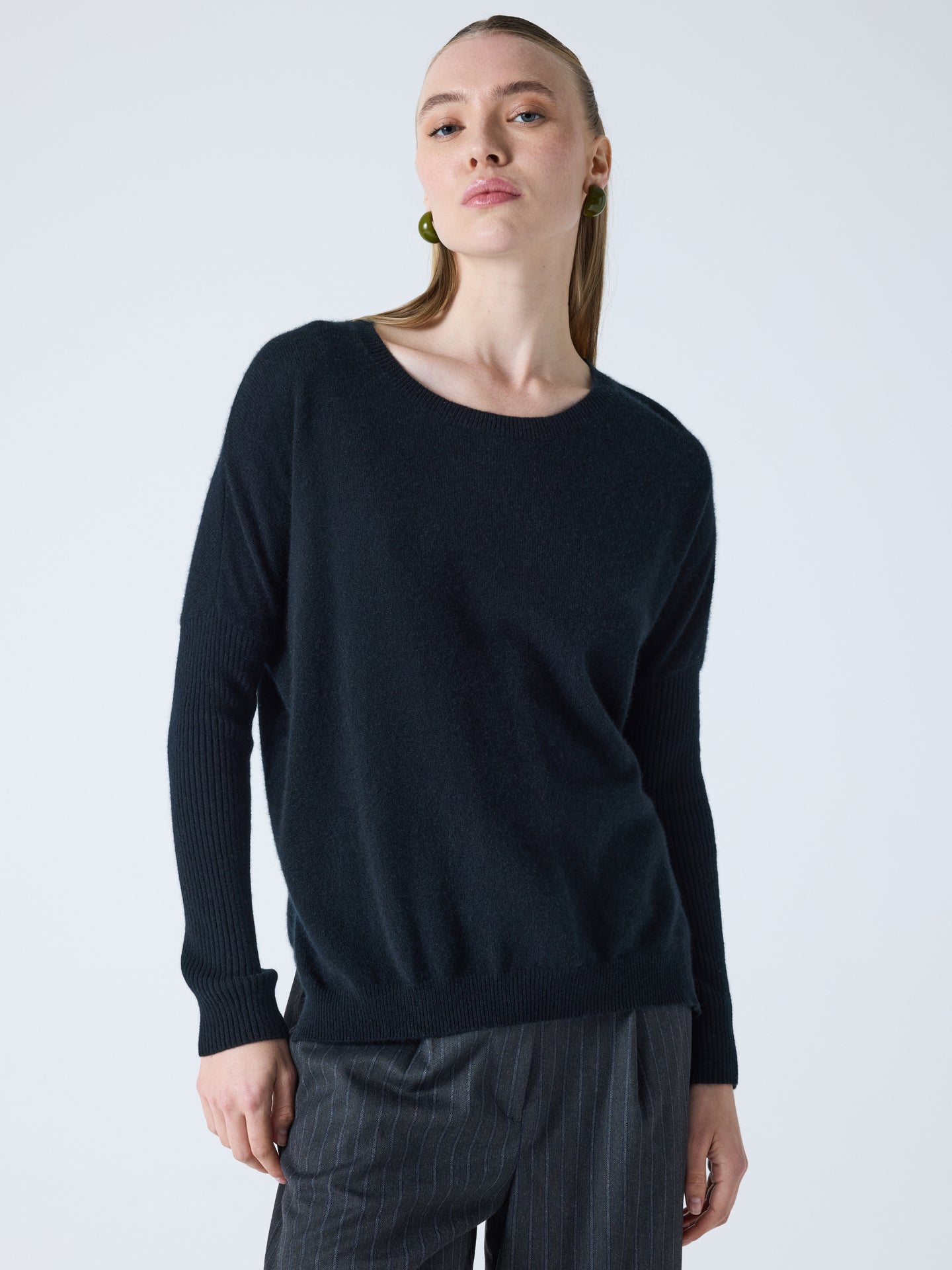 Cecilia - Cashmere poncho sweater - black