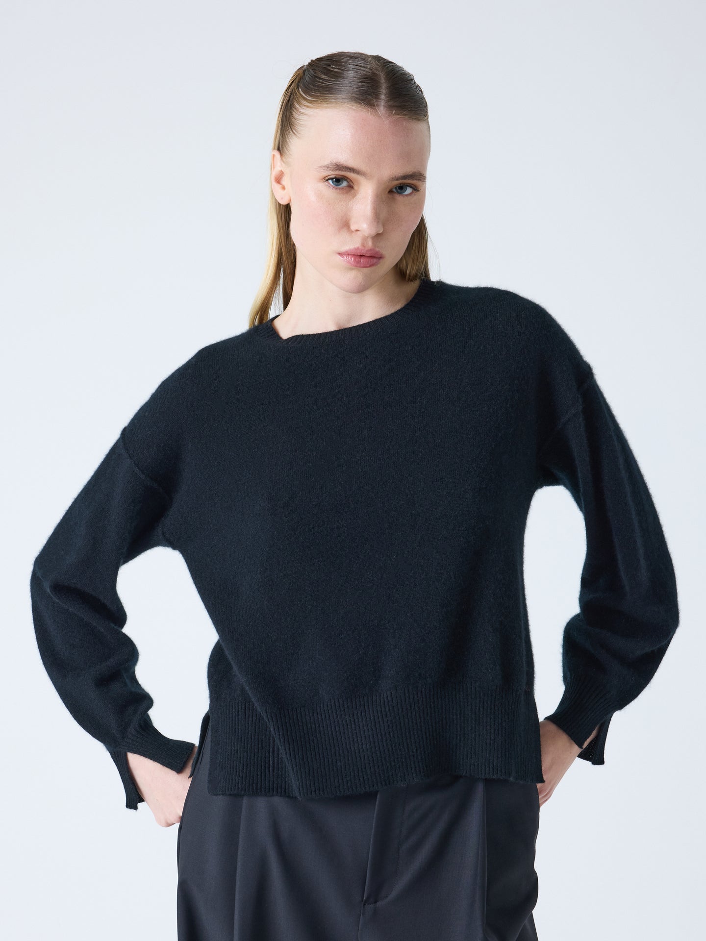 caterina - Kaschmirpullover mit Rundhalsausschnitt - black
