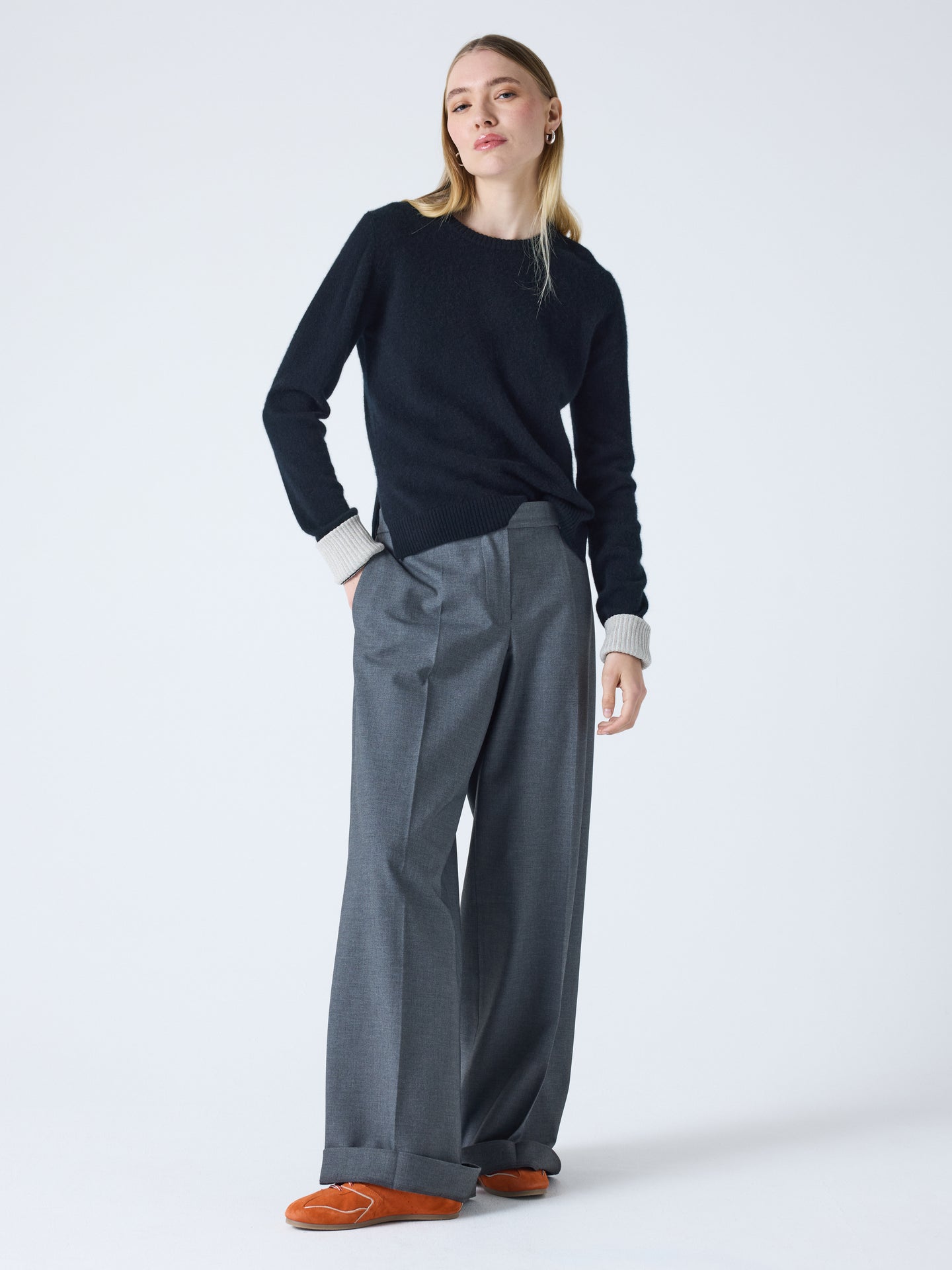 Nadia - Cashmere crew neck sweater - black