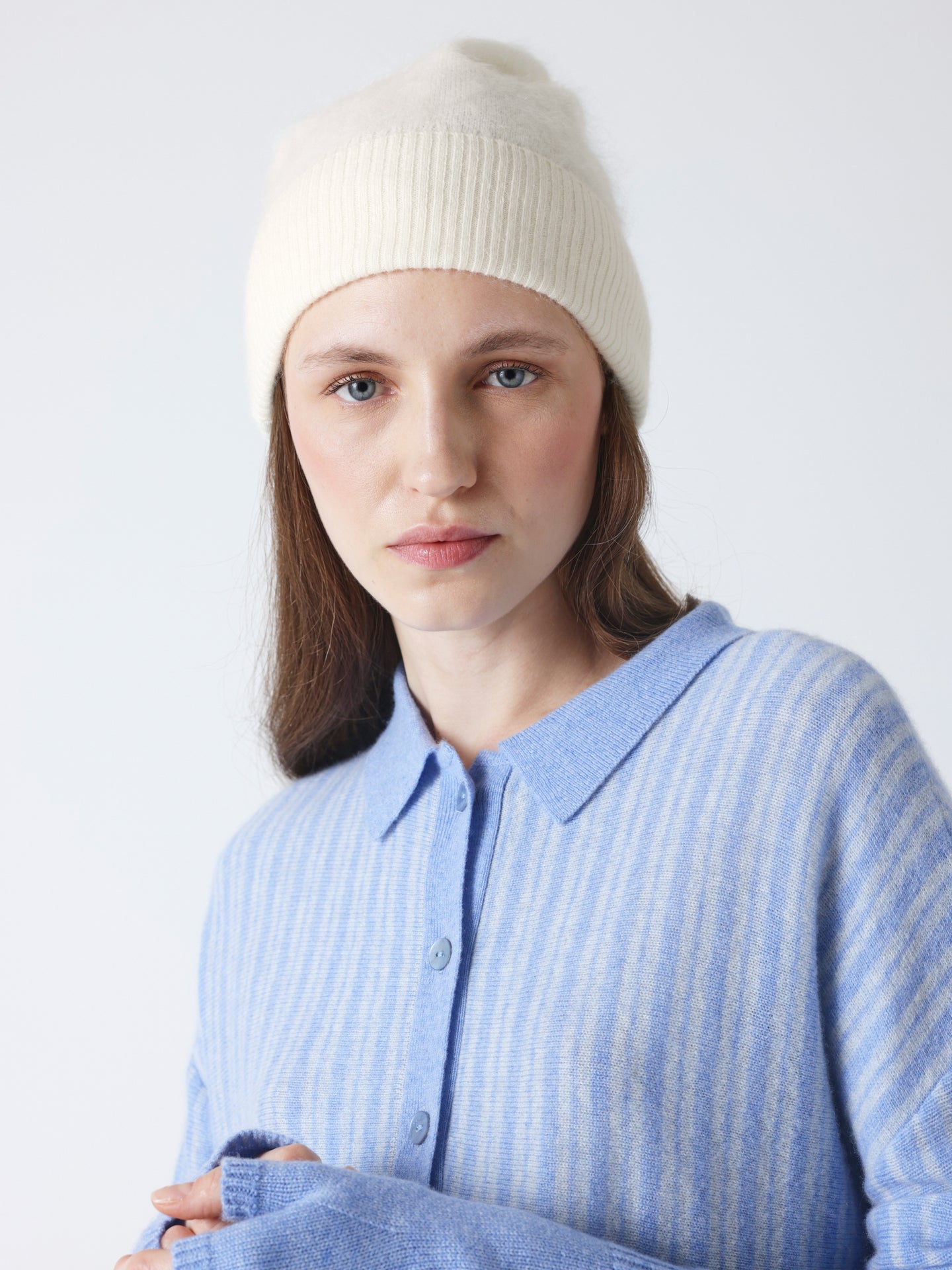 moira - Brushed cashmere beanie - cream