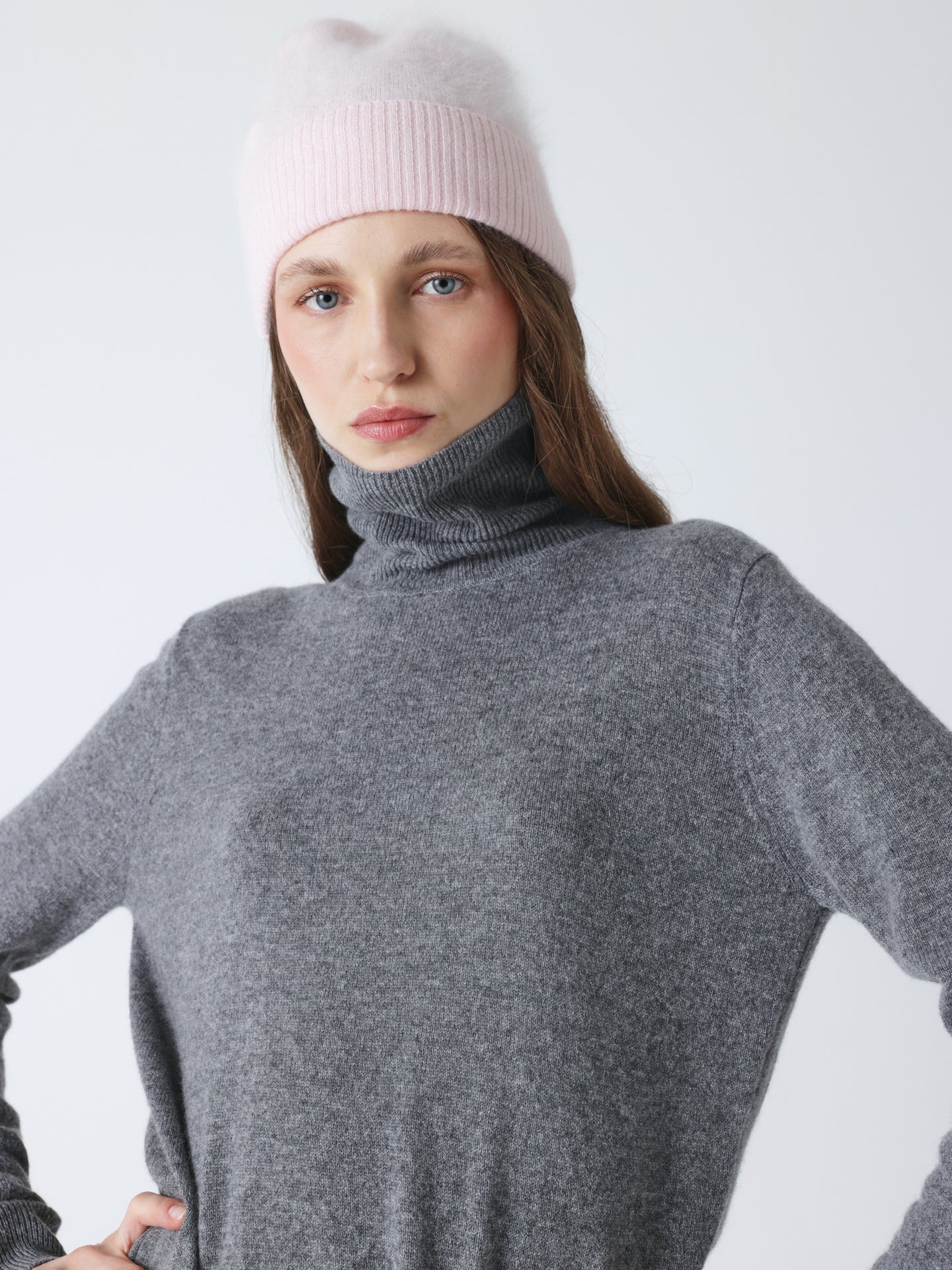 moira - Brushed cashmere beanie - ice cream