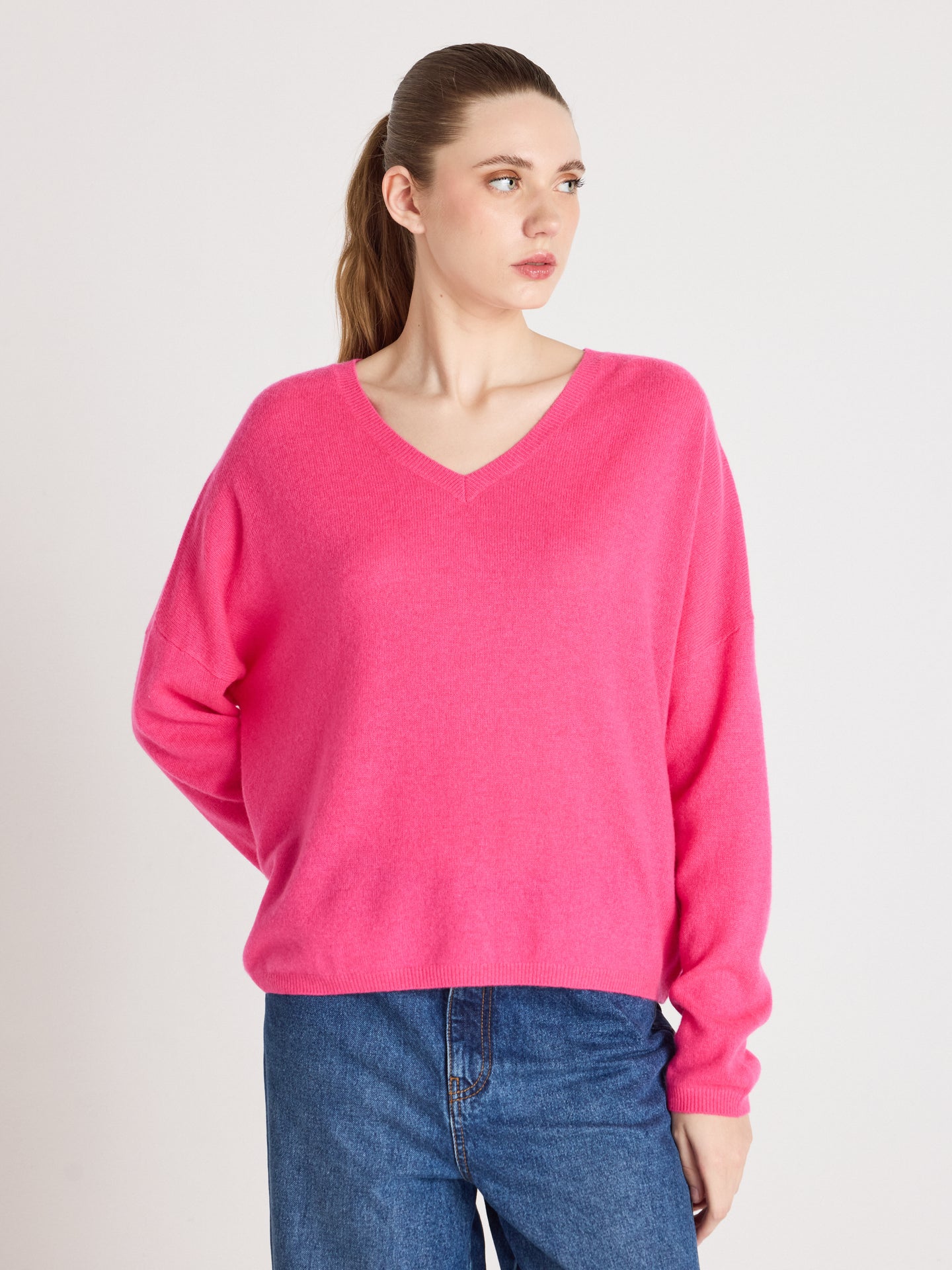 Alicia - Kaschmirpullover mit V-Ausschnitt - fuchsia