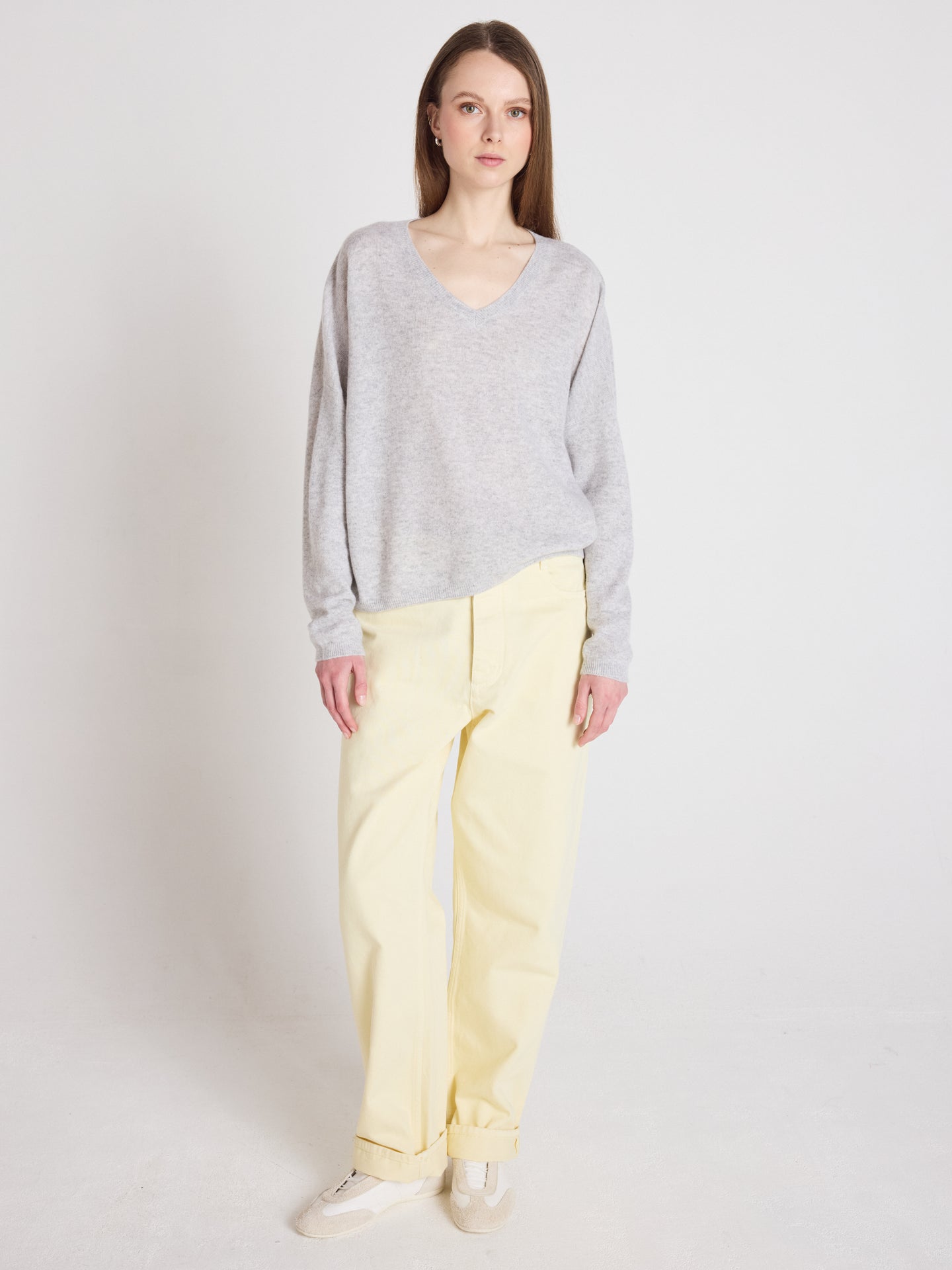 Alicia - Kaschmirpullover mit V-Ausschnitt - light heather grey