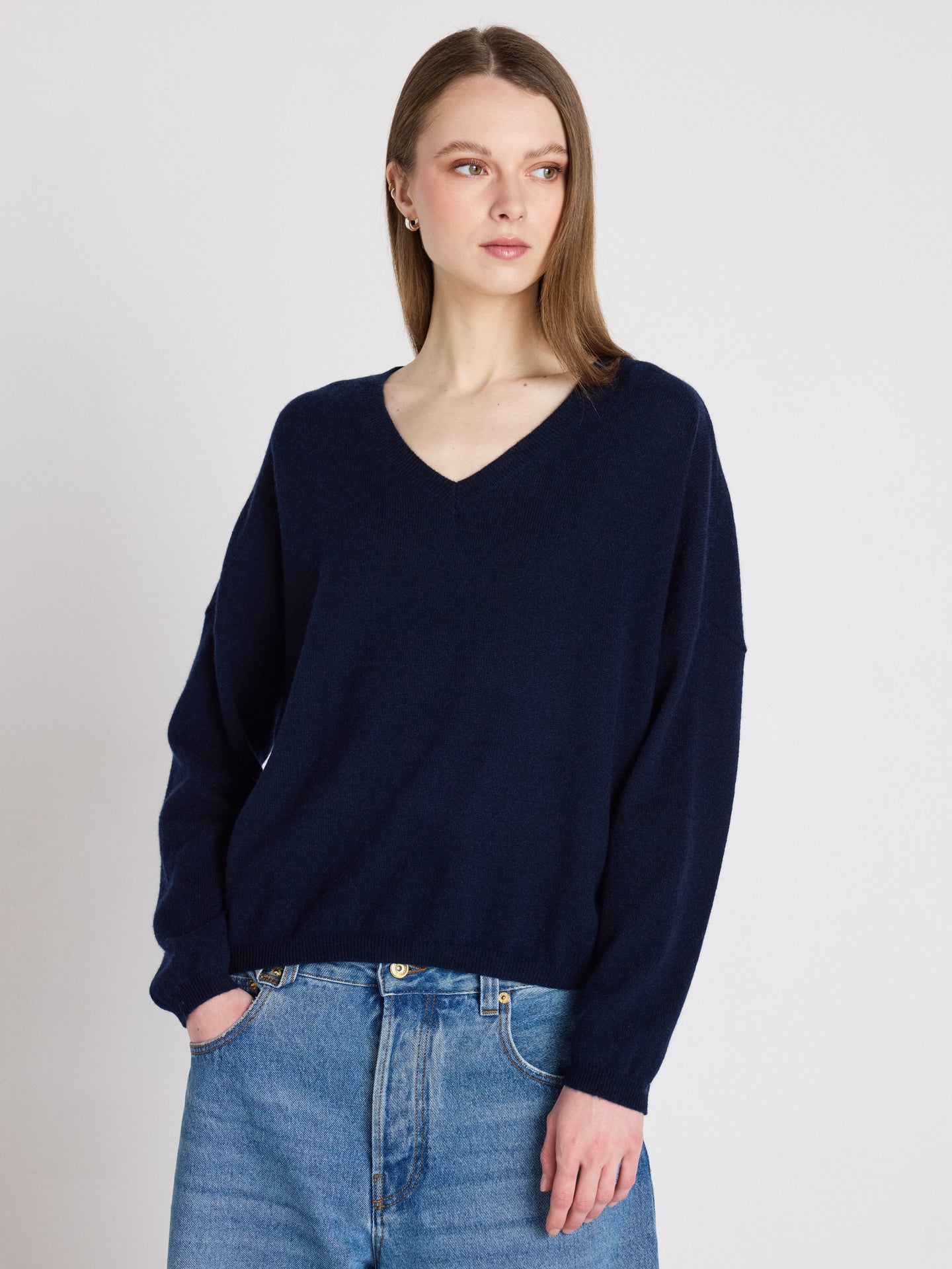 Alicia - Kaschmirpullover mit V-Ausschnitt - Navy