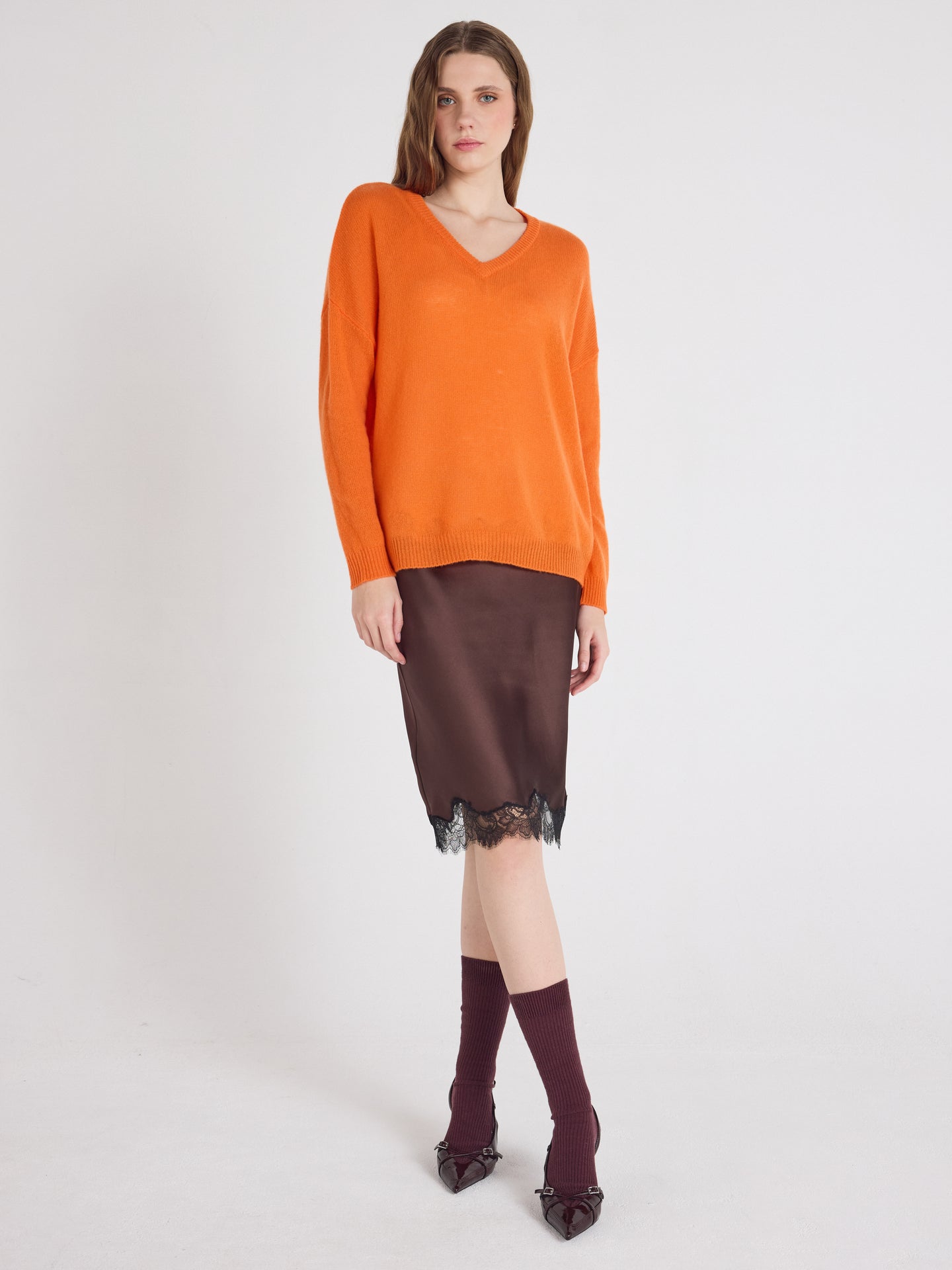 angelica - V-neck cashmere sweater - orange