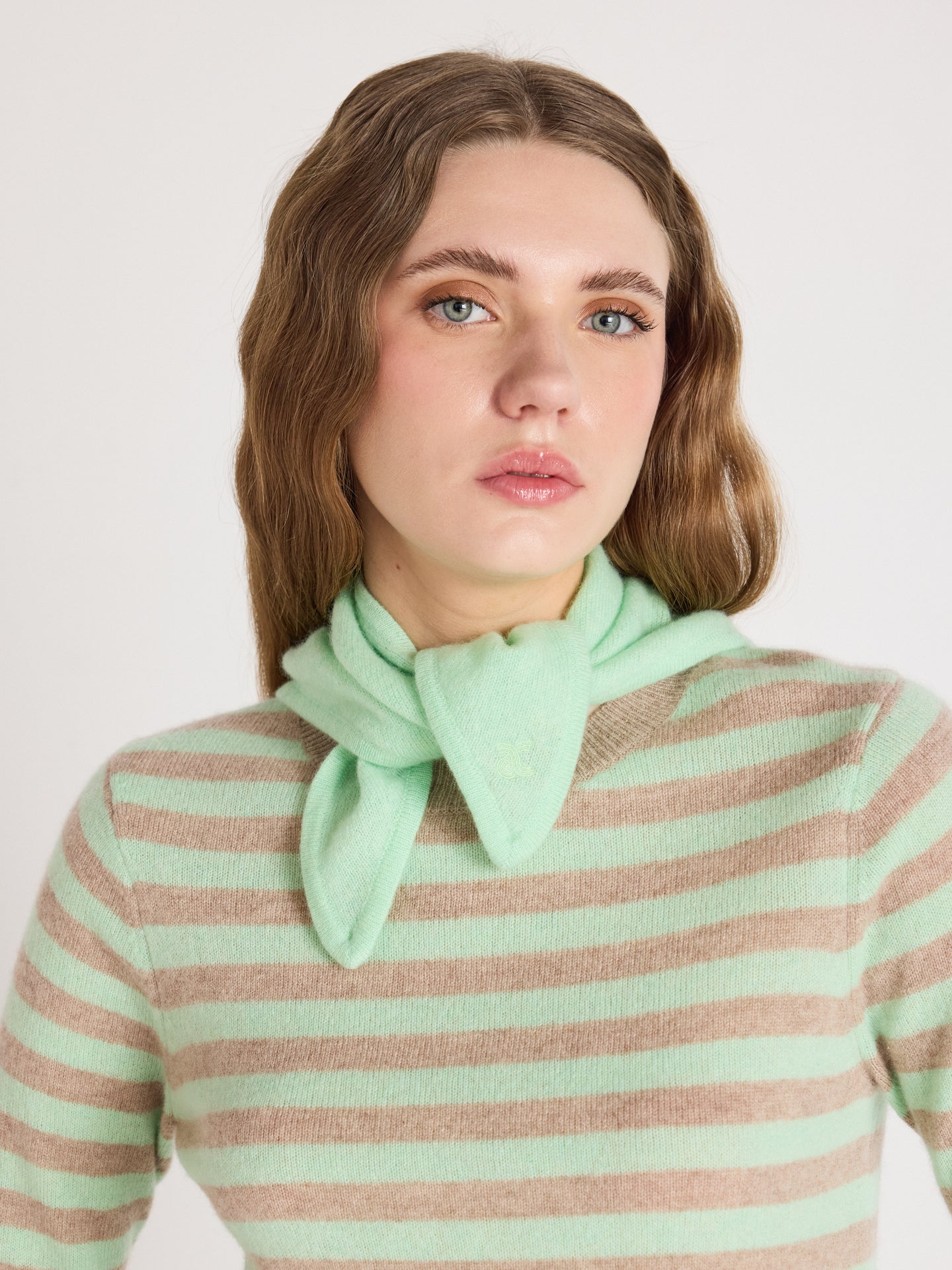 june - Bandana aus 100 % Kaschmir - pastel green