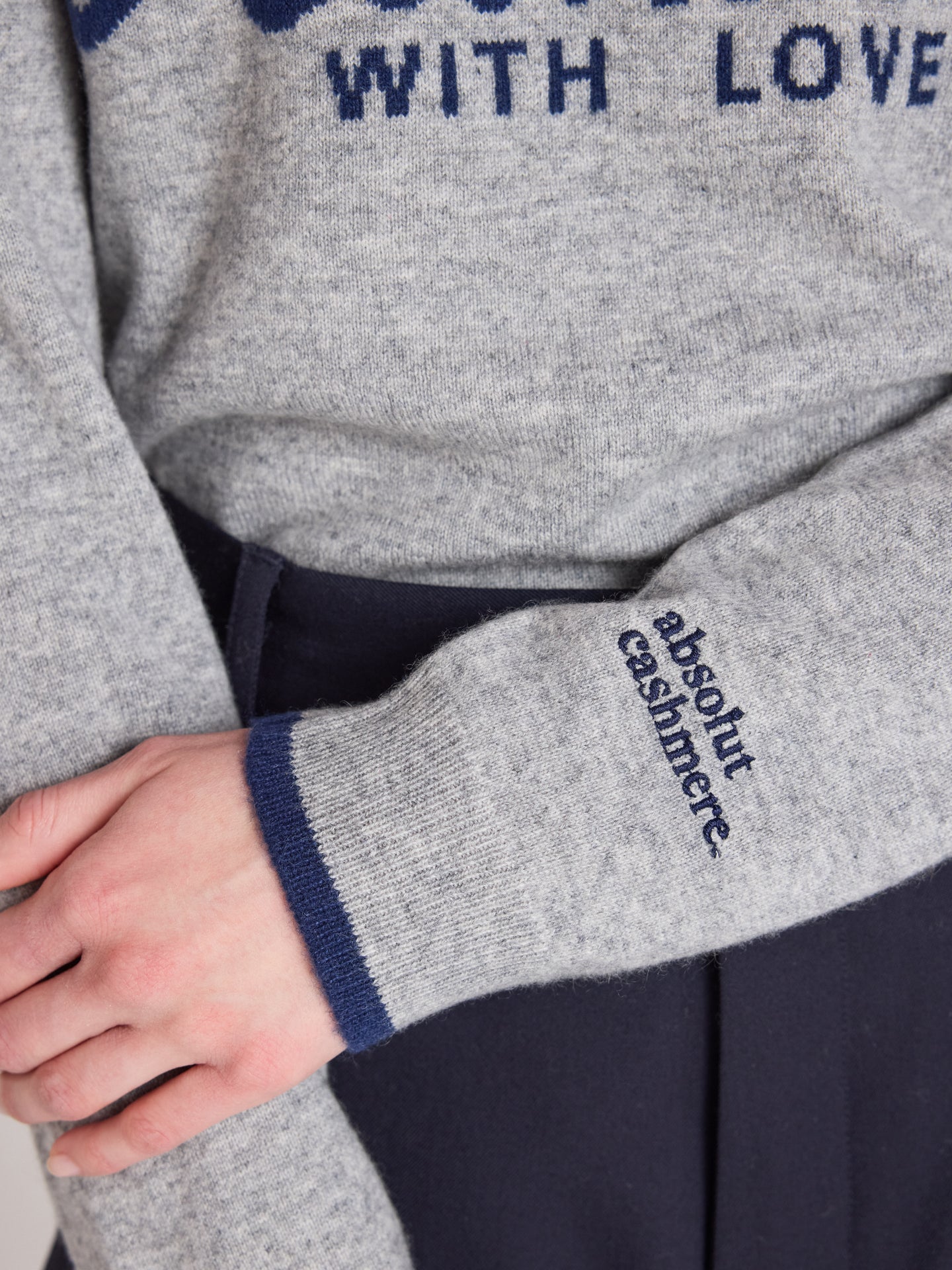 lover - 100% cashmere sweater - navy