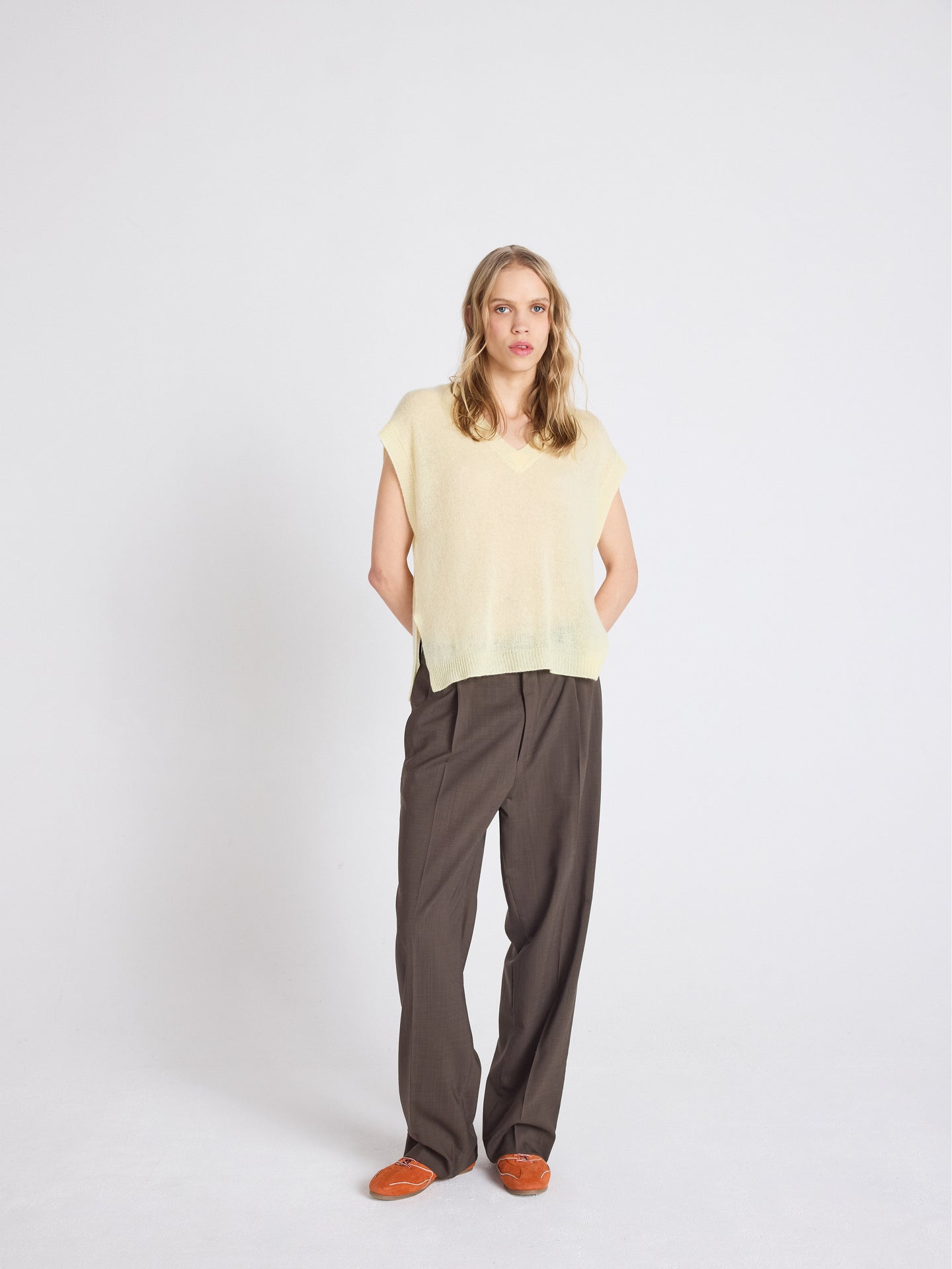 mouwloze trui samantha - kasjmier - limelight