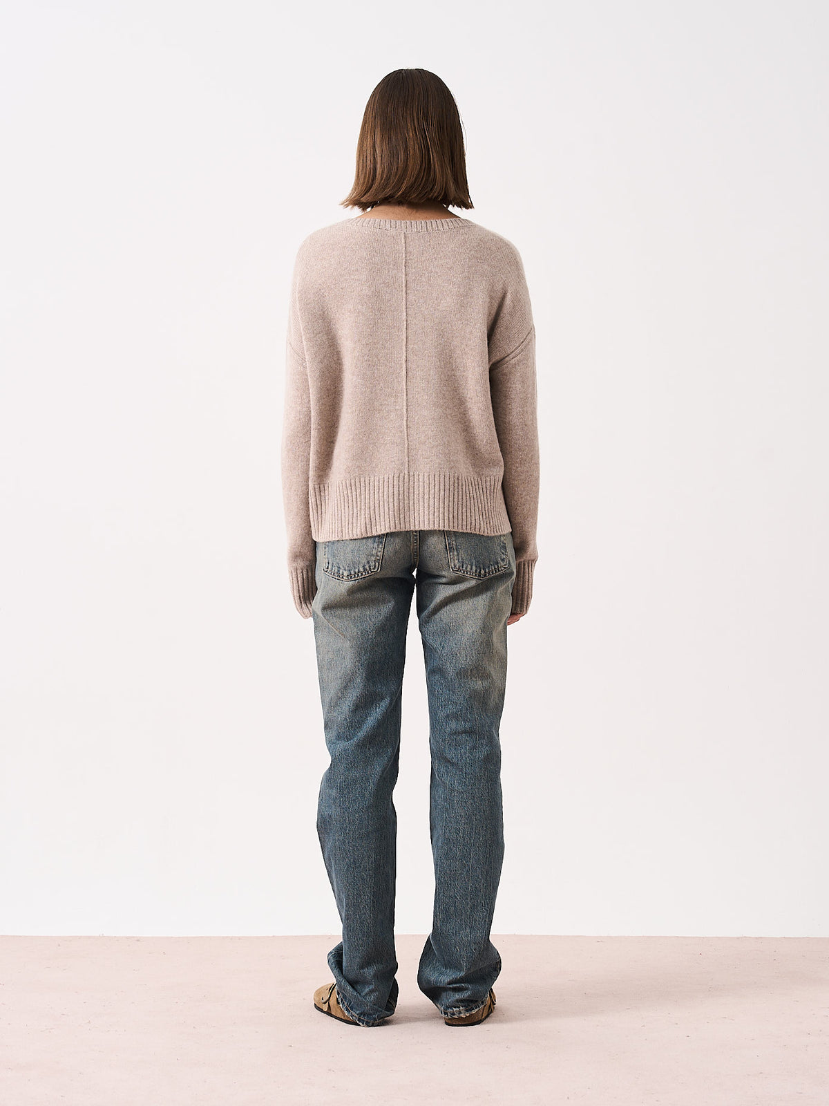 Claudie - 100% cashmere V-neck sweater - chestnut