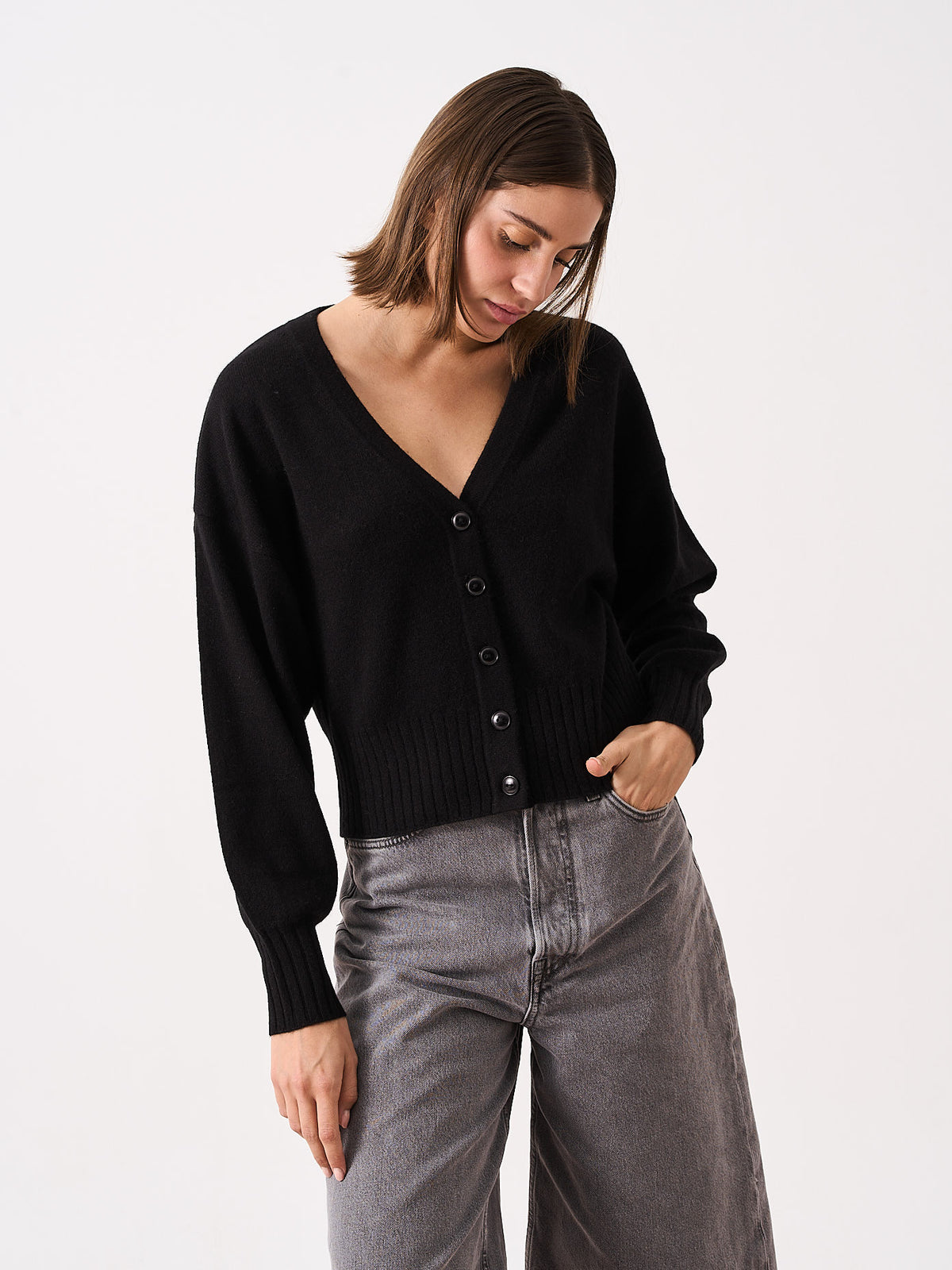 eugenie - 100% cashmere cardigan - black