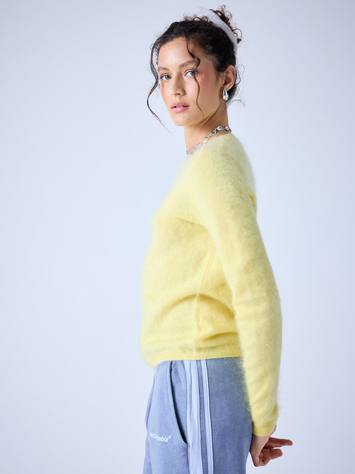 Clarence - brushed cashmere crew neck sweater - corn