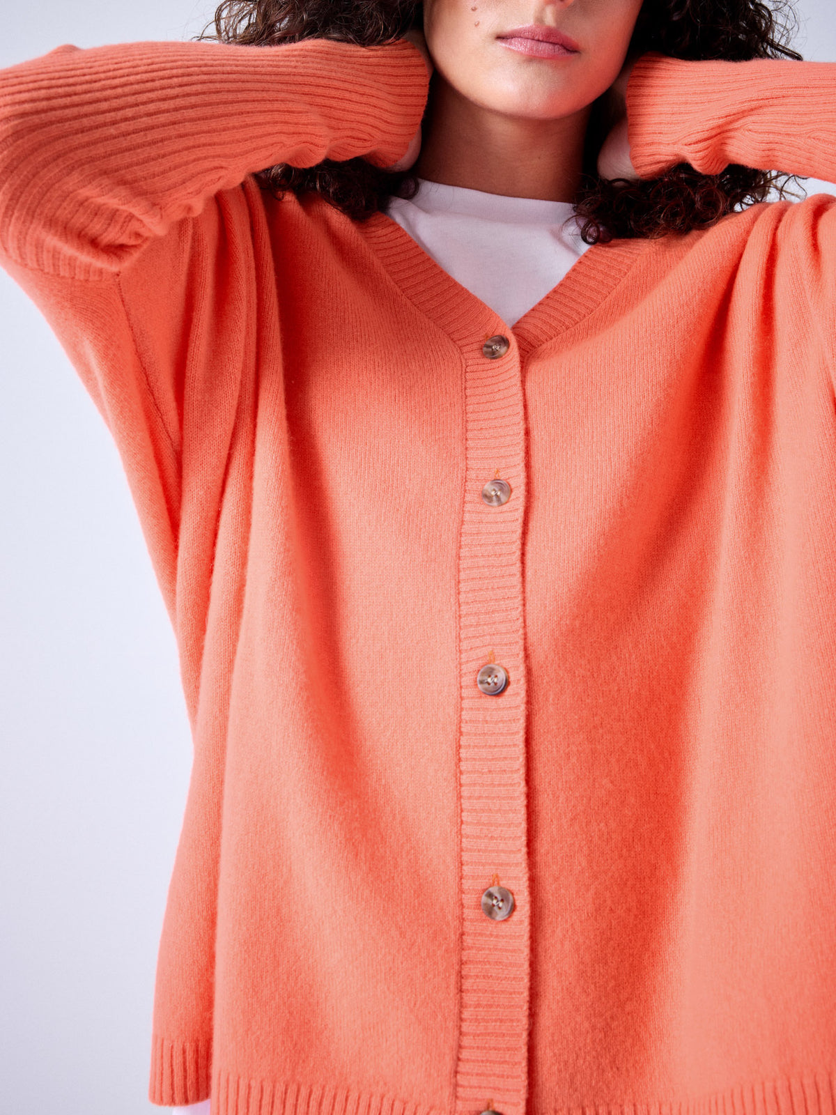 Paula - Kaschmir-Cardigan mit V-Ausschnitt - pomelo neon