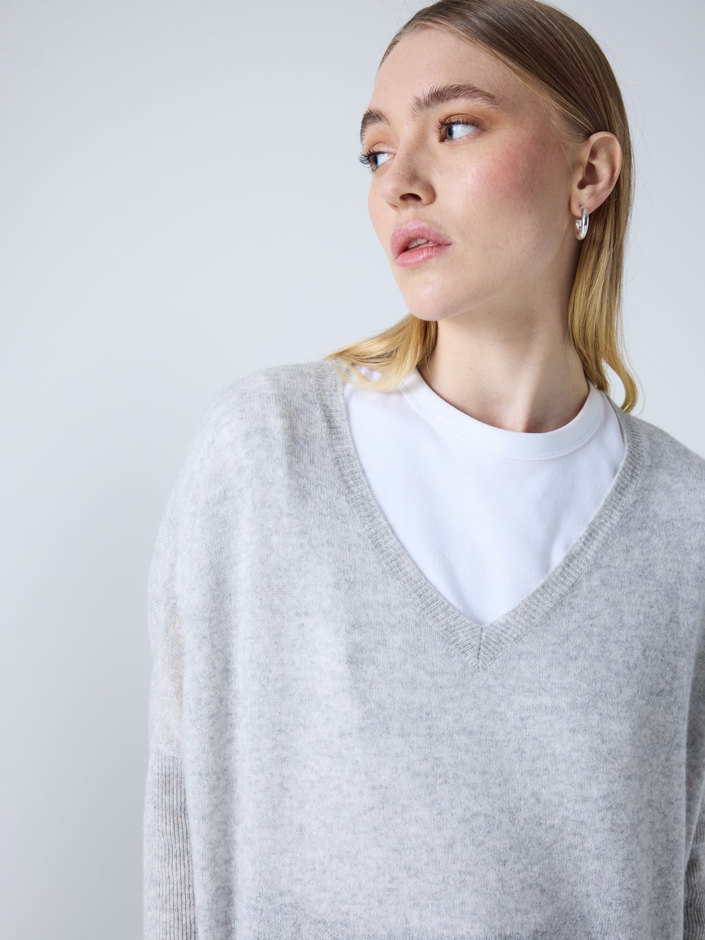 Camille - Cashmere poncho sweater - light heather gray
