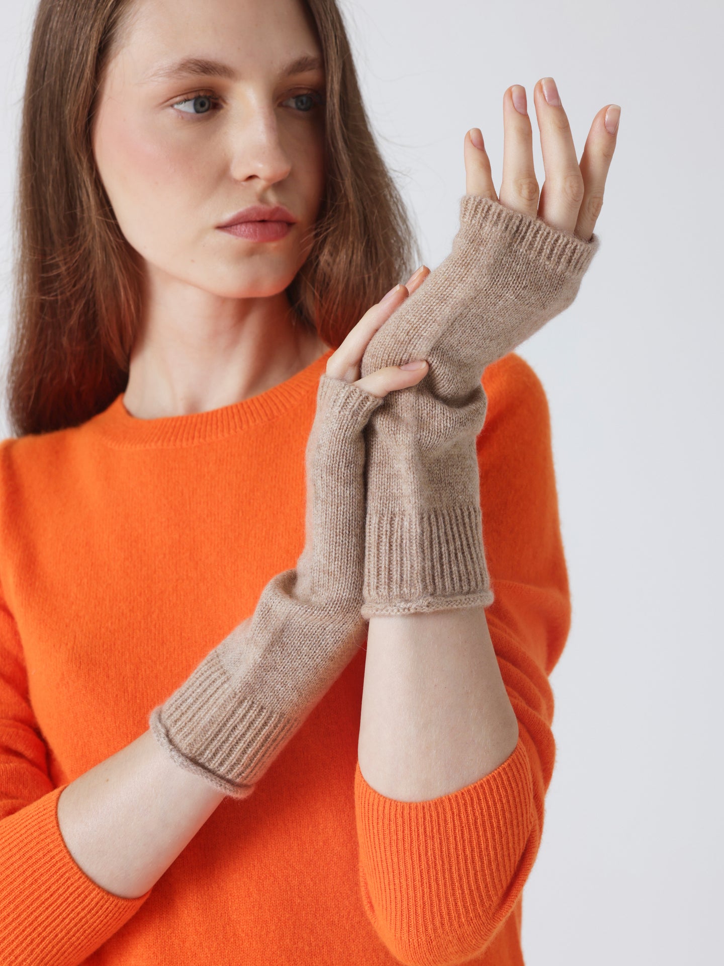 kilina - 100% cashmere mittens - chestnut