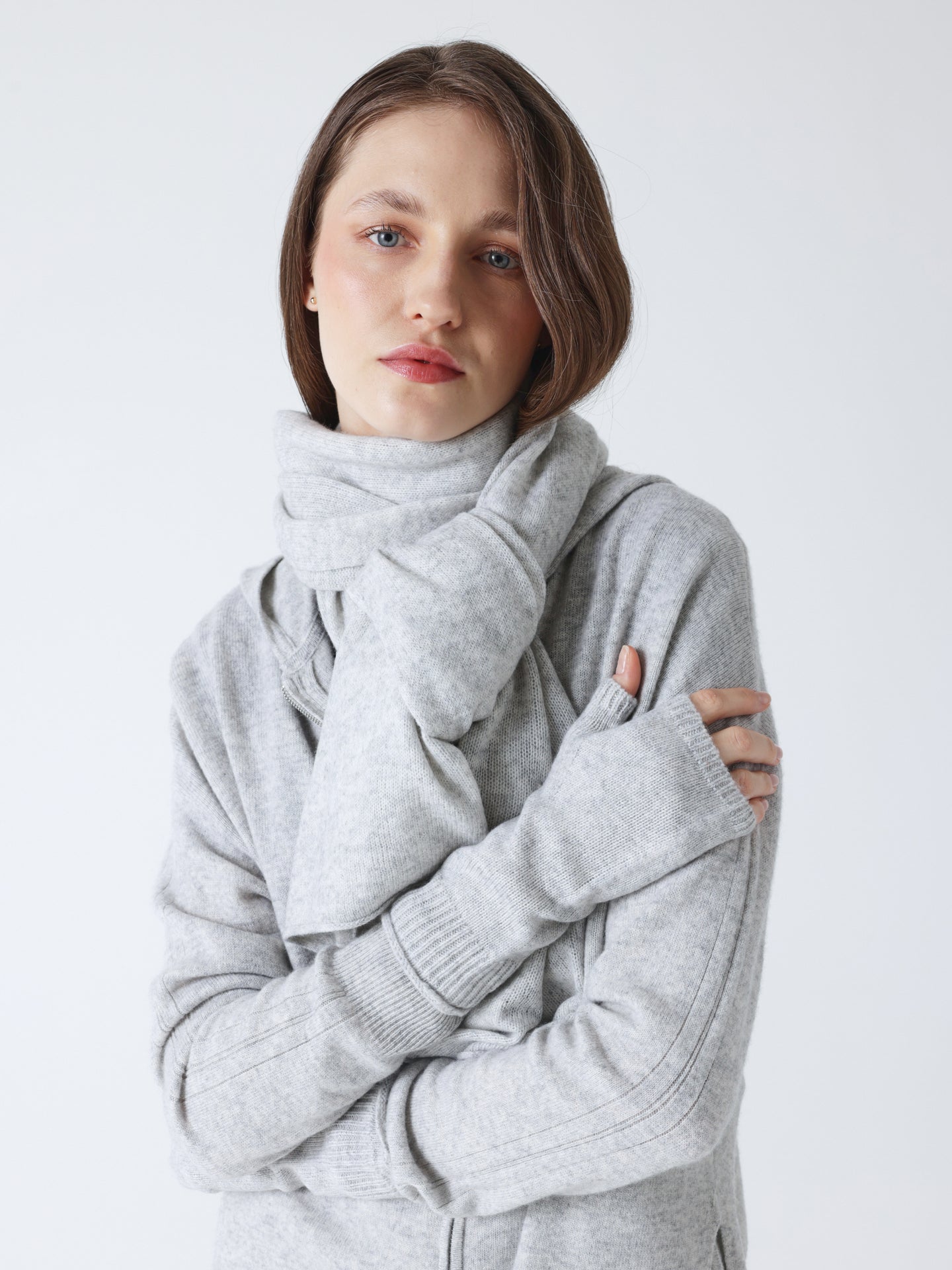 kilina - 100% cashmere mittens - light heather gray