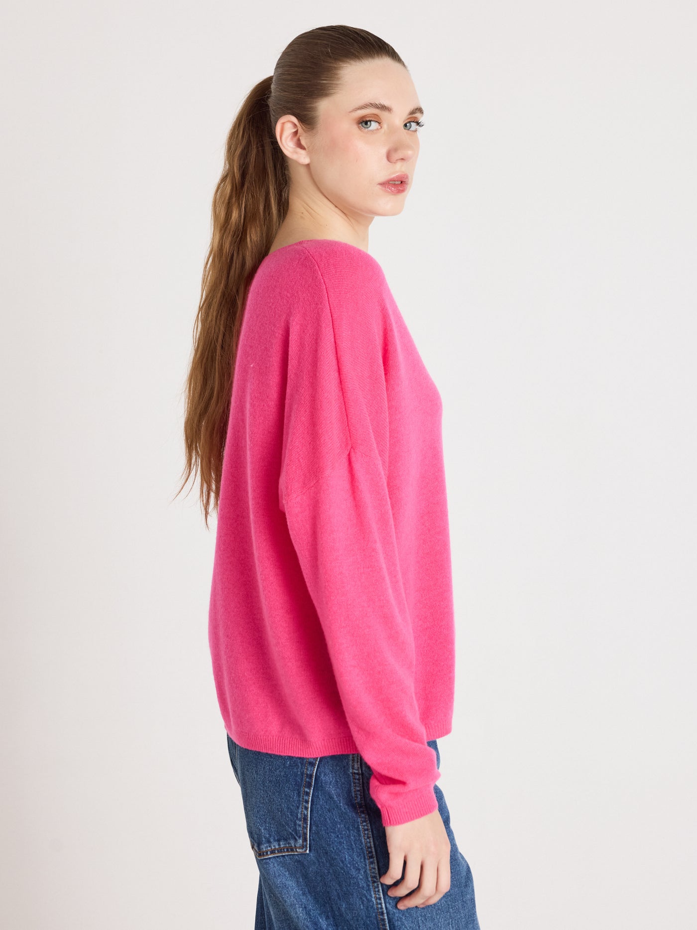 Alicia - Kaschmirpullover mit V-Ausschnitt - fuchsia