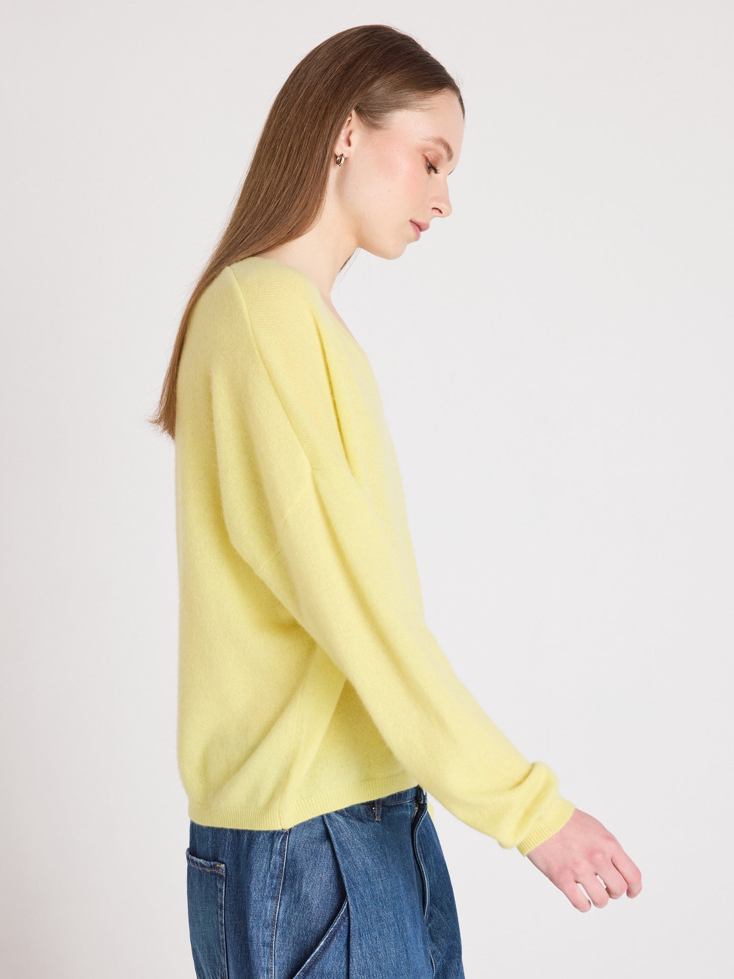 Alicia - Kaschmirpullover mit V-Ausschnitt - lemon fizz
