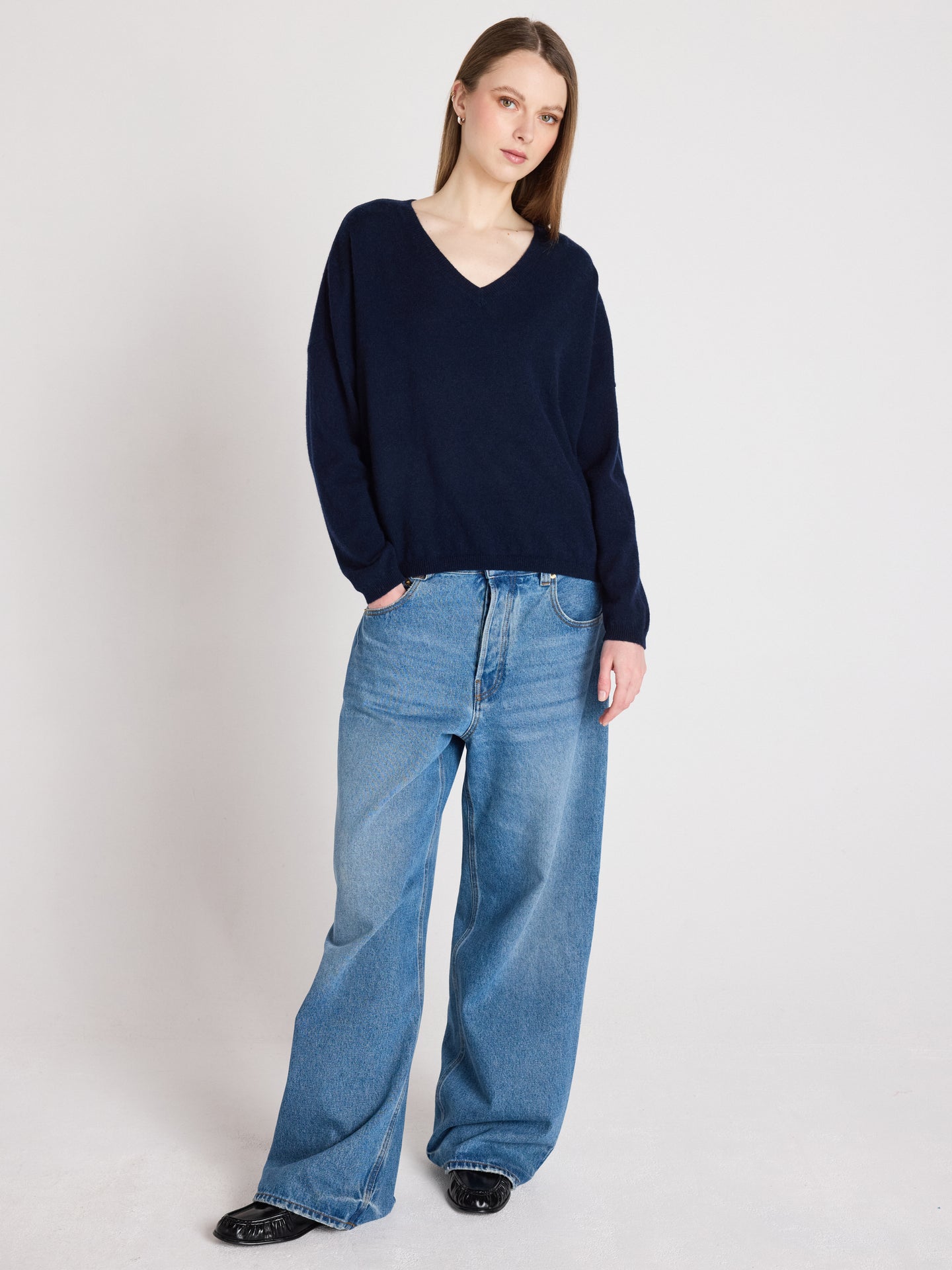 Alicia - Kaschmirpullover mit V-Ausschnitt - Navy