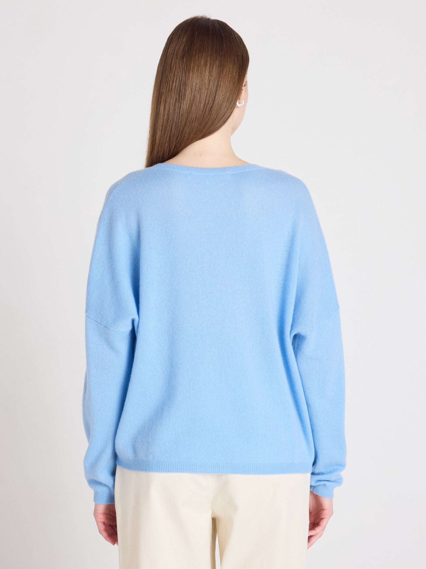 Alicia - Kaschmirpullover mit V-Ausschnitt - provence blue