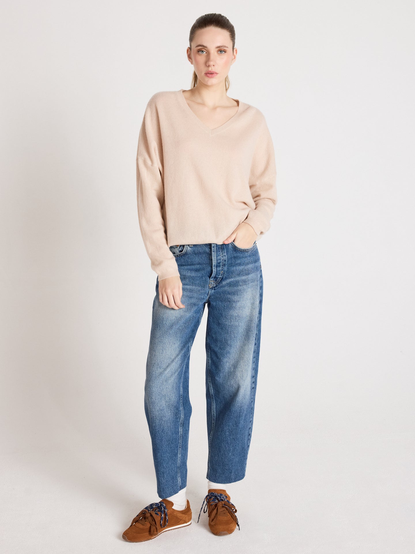 Alicia - Kaschmirpullover mit V-Ausschnitt - shell