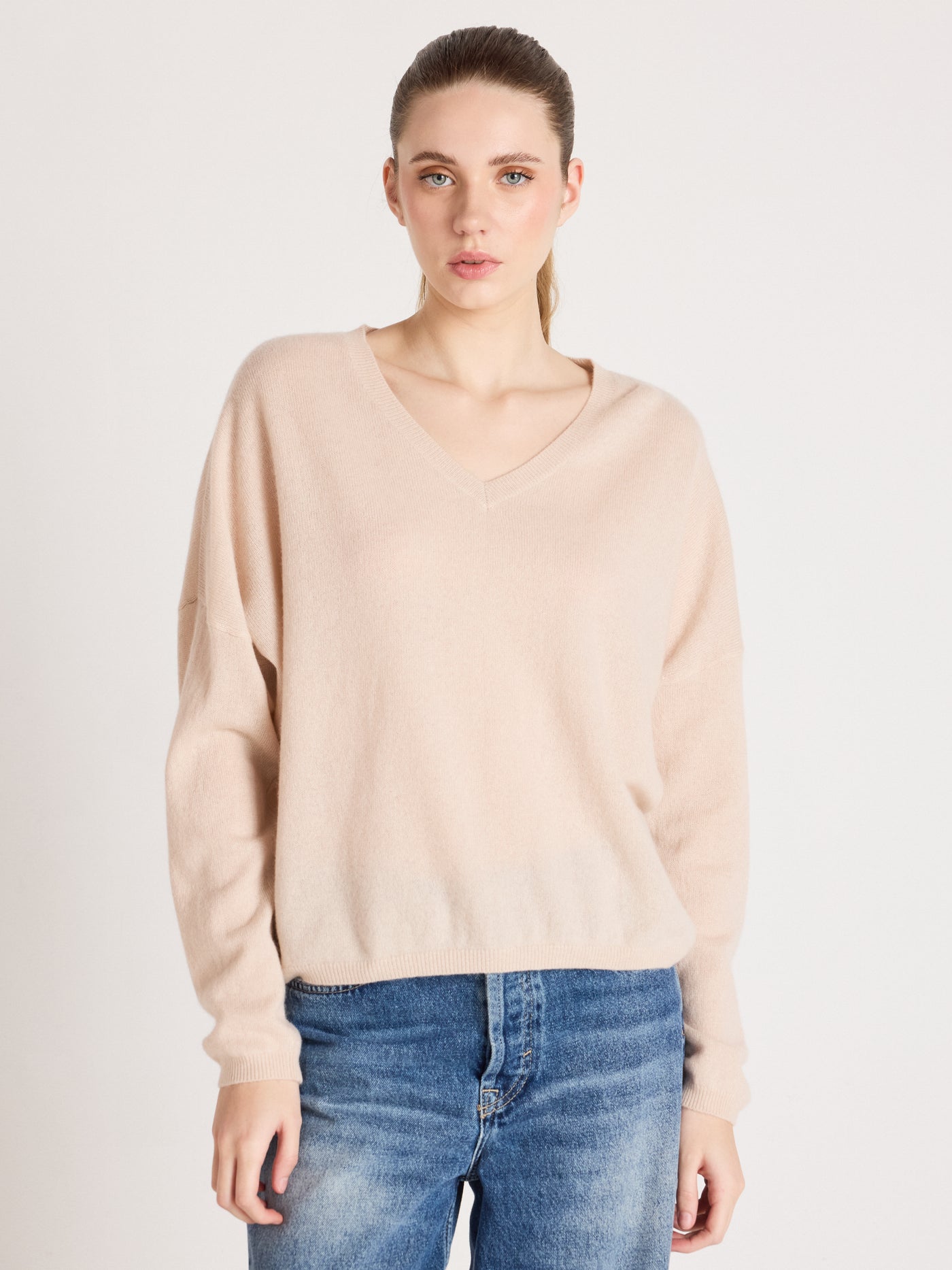 Alicia - Kaschmirpullover mit V-Ausschnitt - shell
