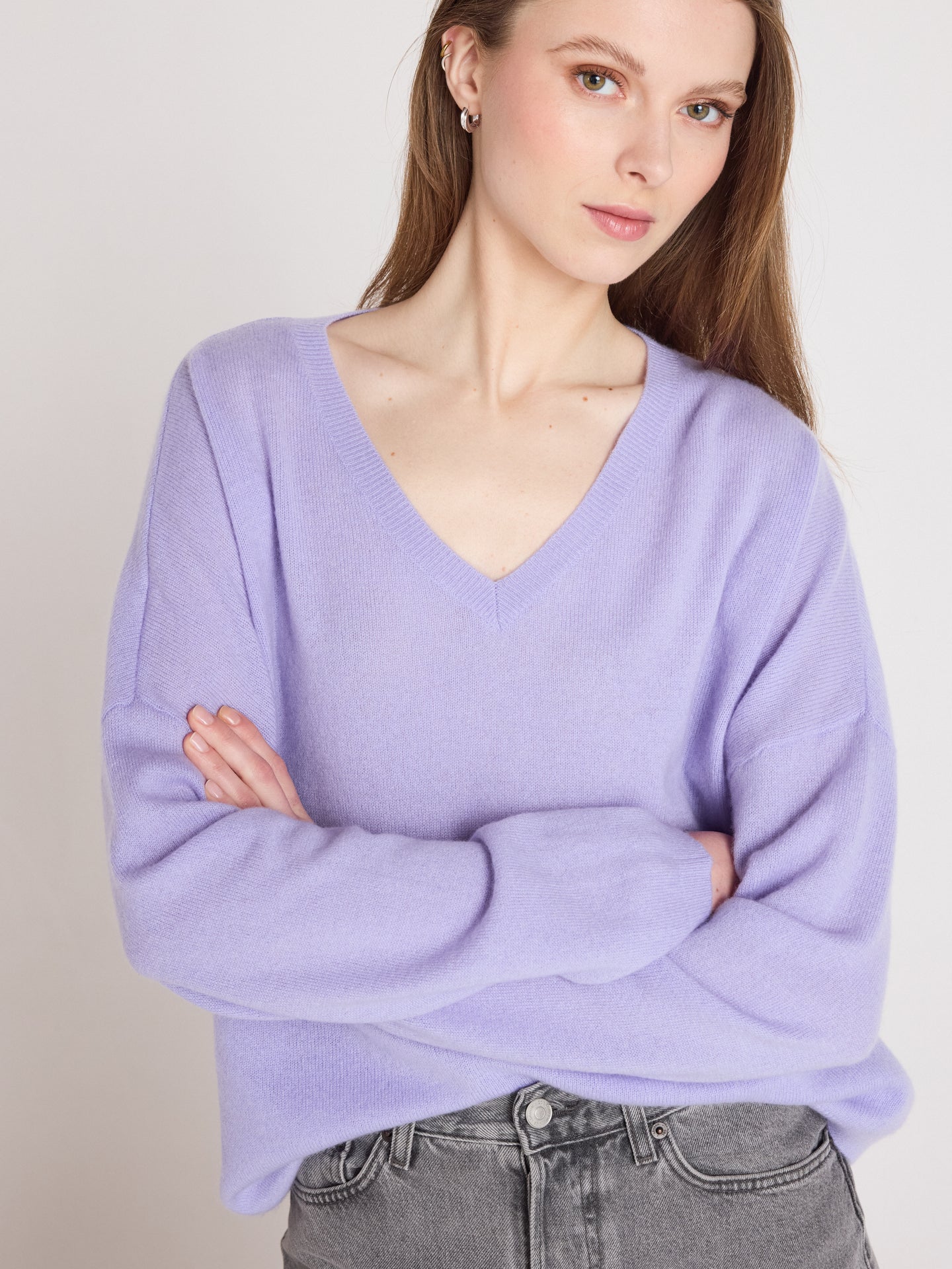 Alicia - Kaschmirpullover mit V-Ausschnitt - sweet lavender