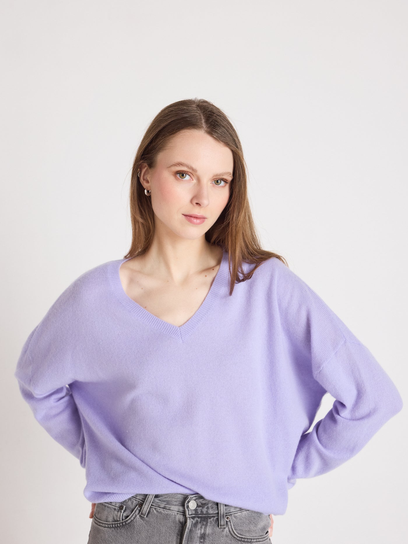 Alicia - Kaschmirpullover mit V-Ausschnitt - sweet lavender