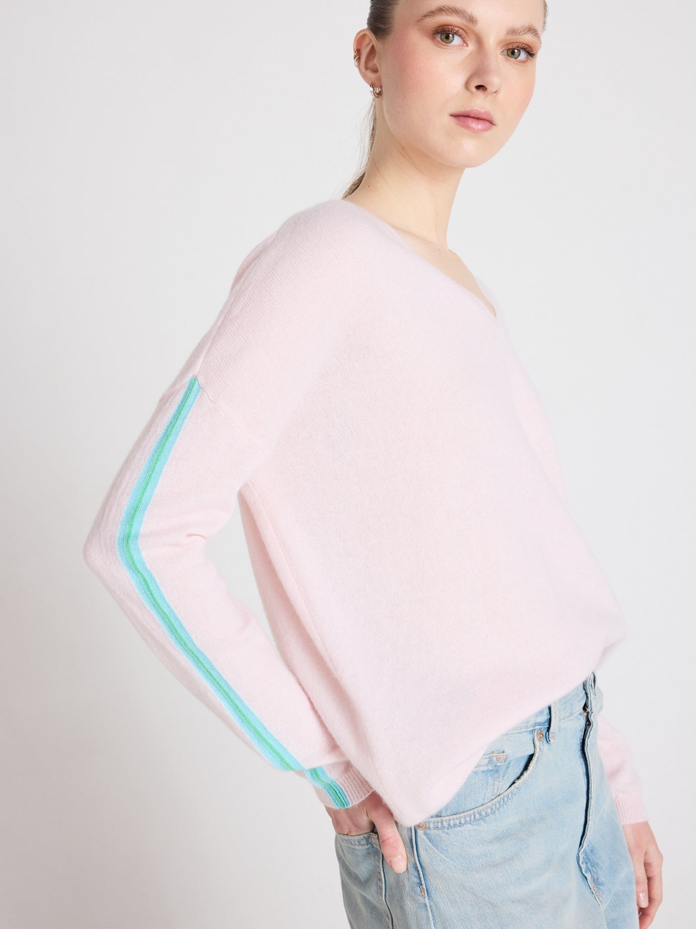 Alexia - Kaschmirpullover mit V-Ausschnitt - ballerina