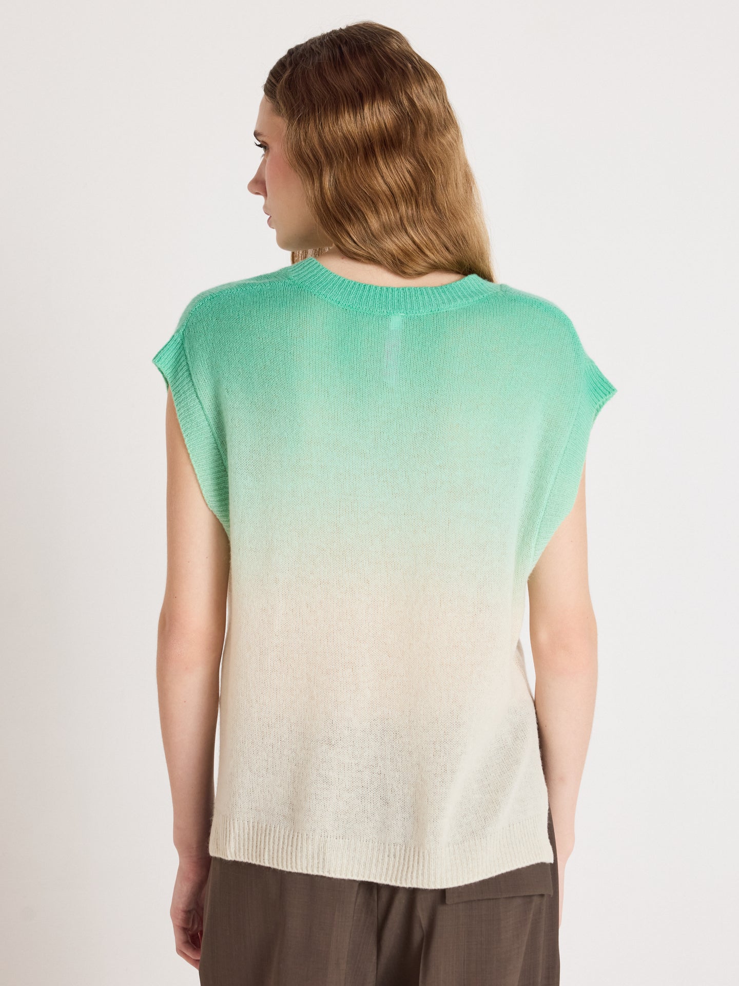 Samantha - Sleeveless cashmere sweater - dip dye green