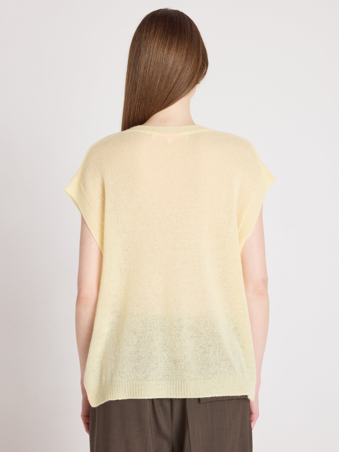 Samantha - Sleeveless cashmere sweater - limelight