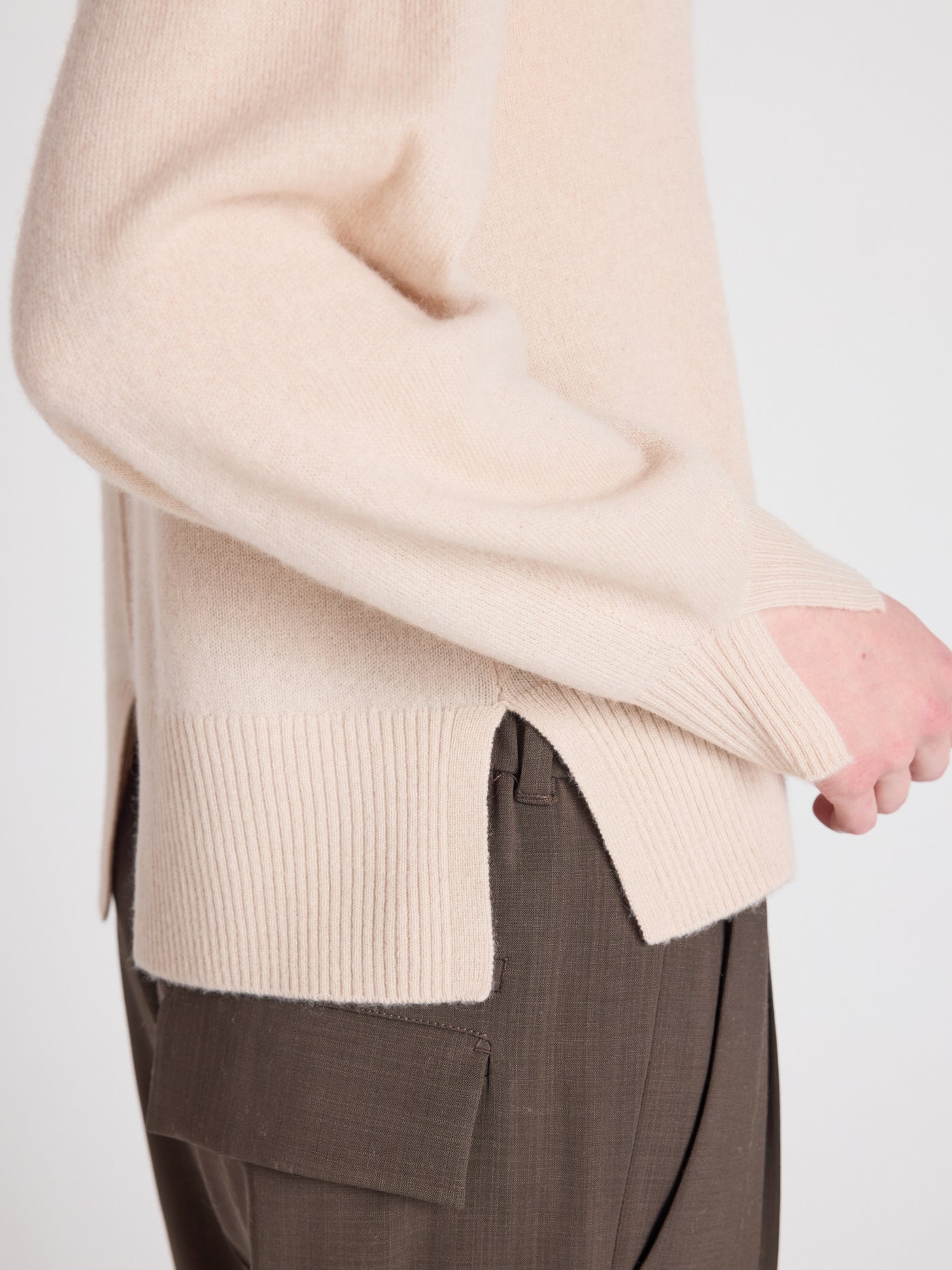 caterina - Kaschmirpullover mit Rundhalsausschnitt - shell