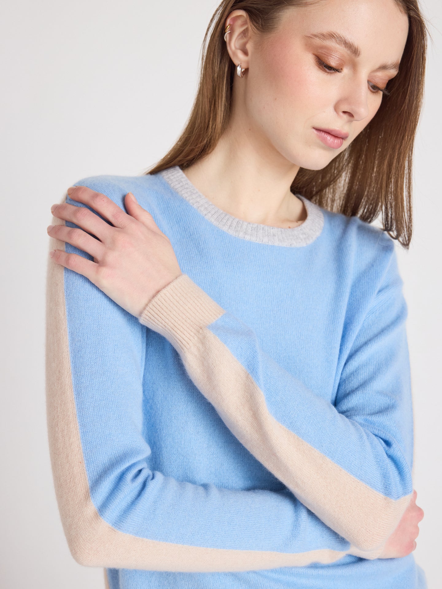 zoey round neck sweater - cashmere - provence blue