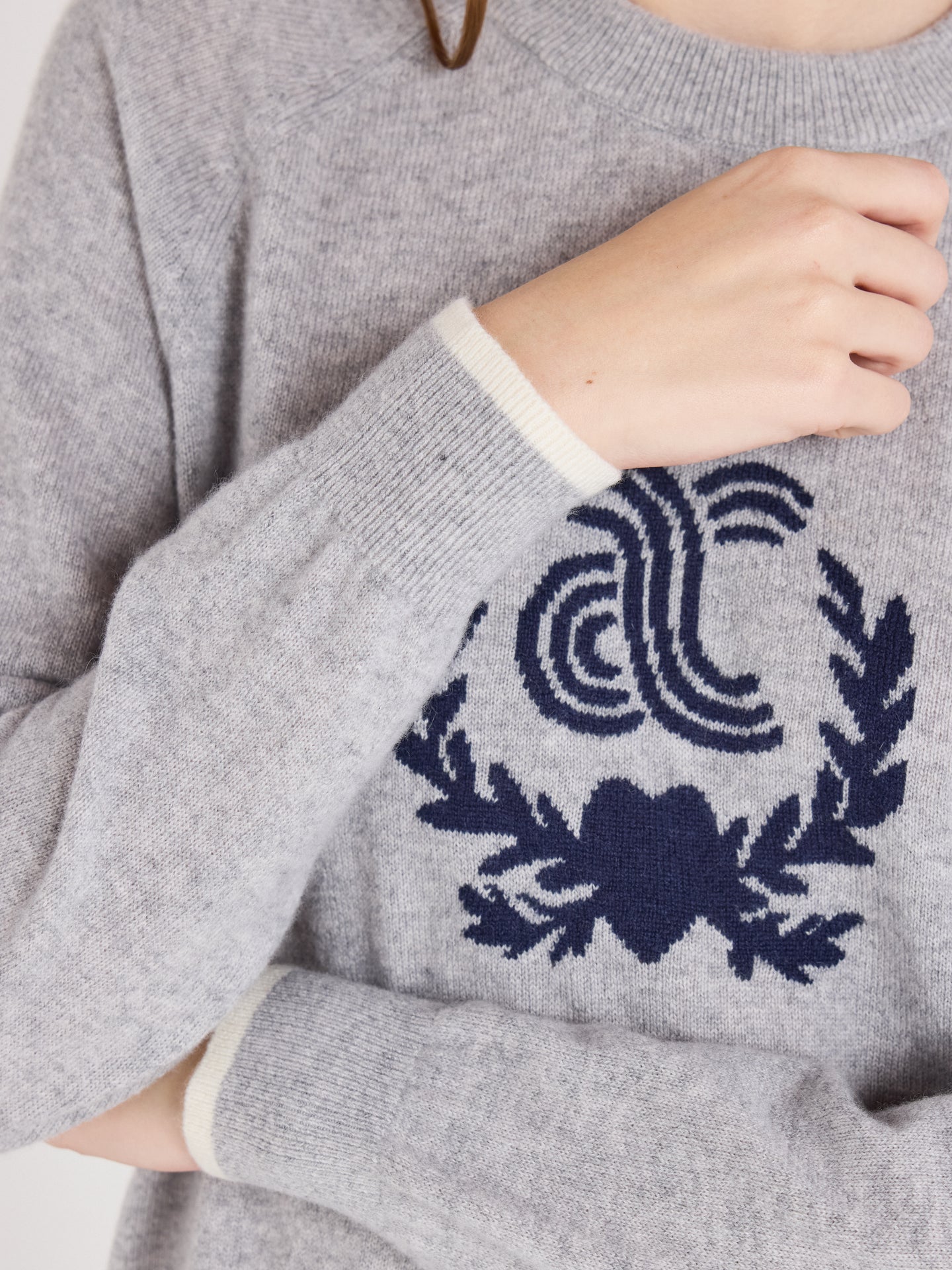 hailey round neck sweater - cashmere - light heather gray