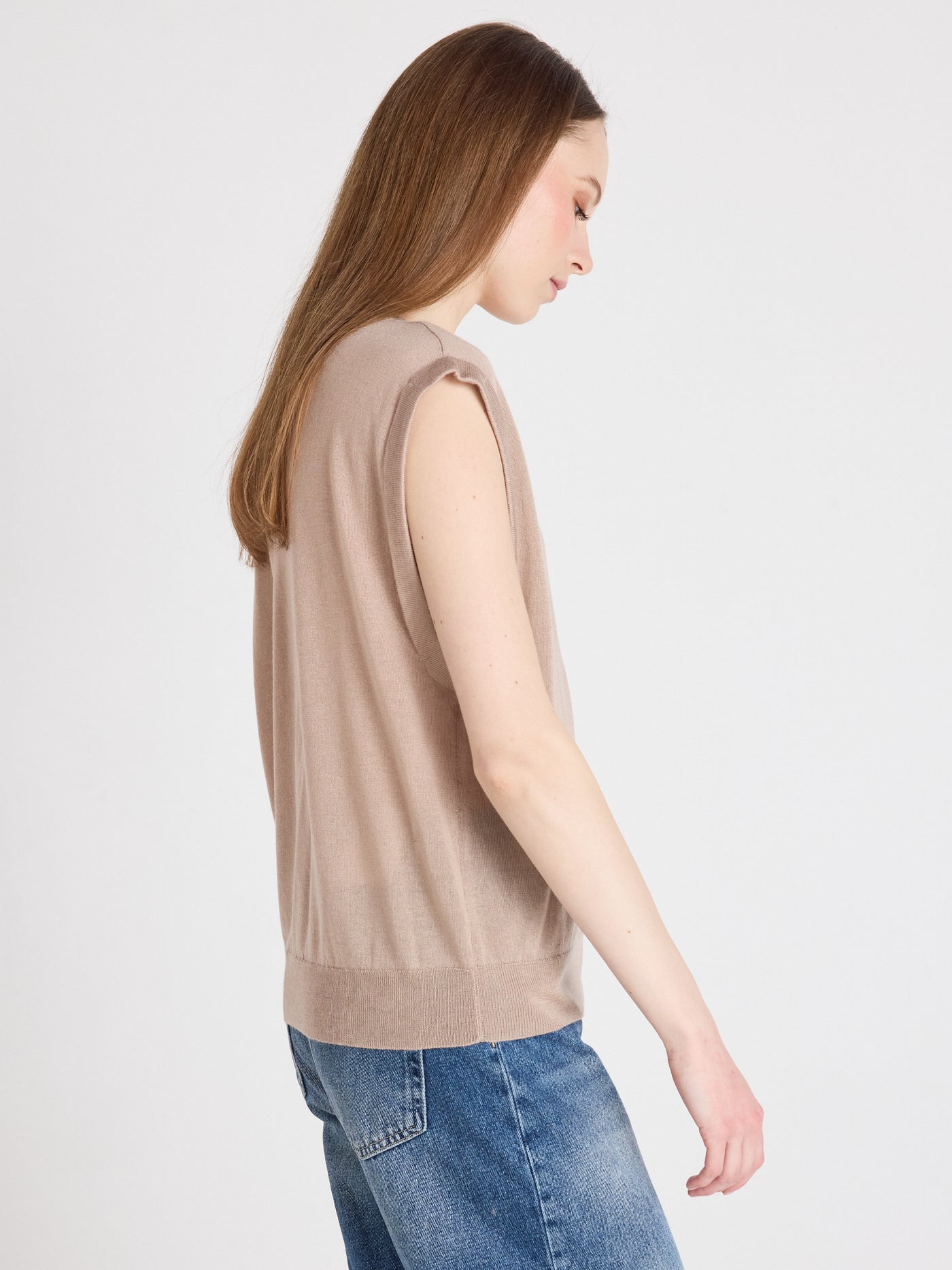 Naomi - Sleeveless sweater - earth