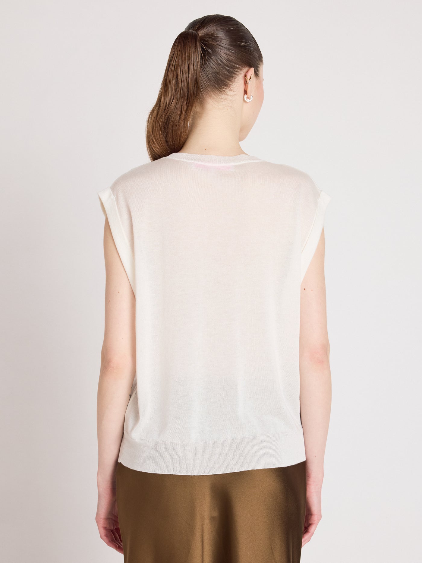 Naomi - Sleeveless sweater - white