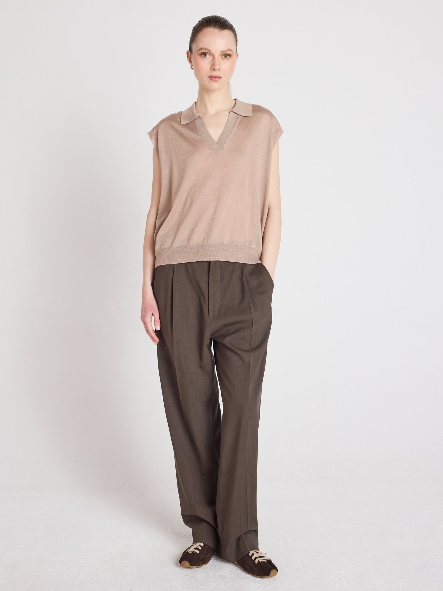 Magali - Ärmelloser Polopullover - earth