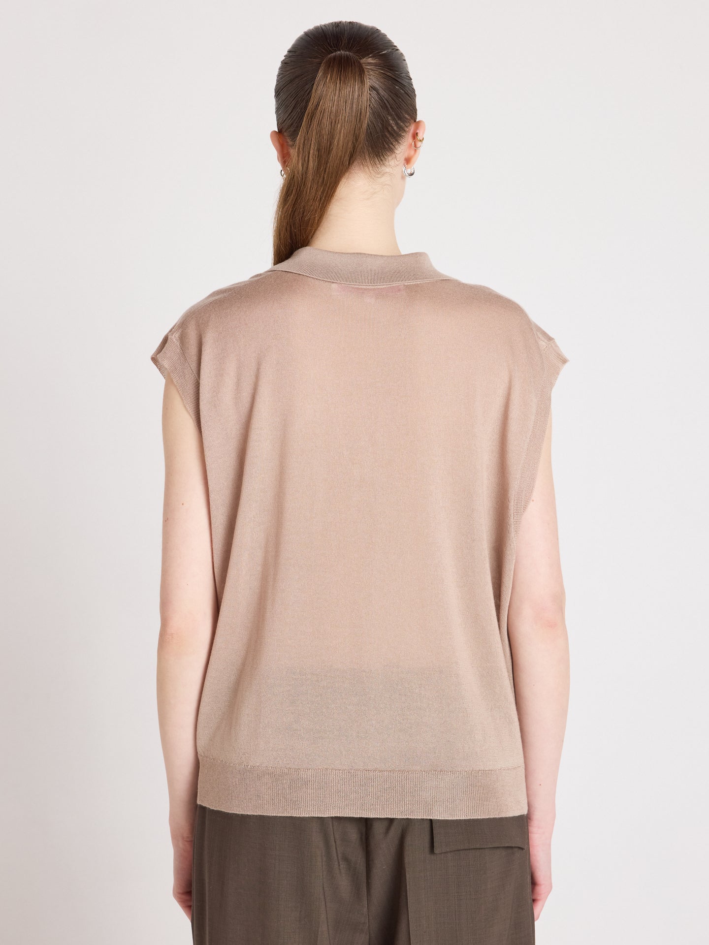 Magali - Sleeveless polo sweater - earth