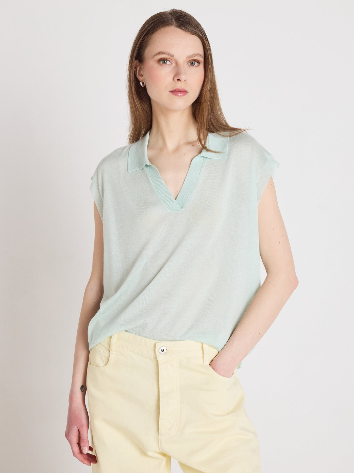 Magali - Sleeveless polo sweater - mint