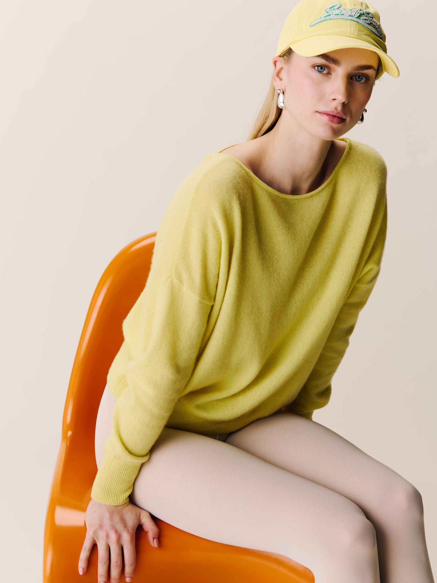 ivy round neck sweater - cashmere - lemon fizz