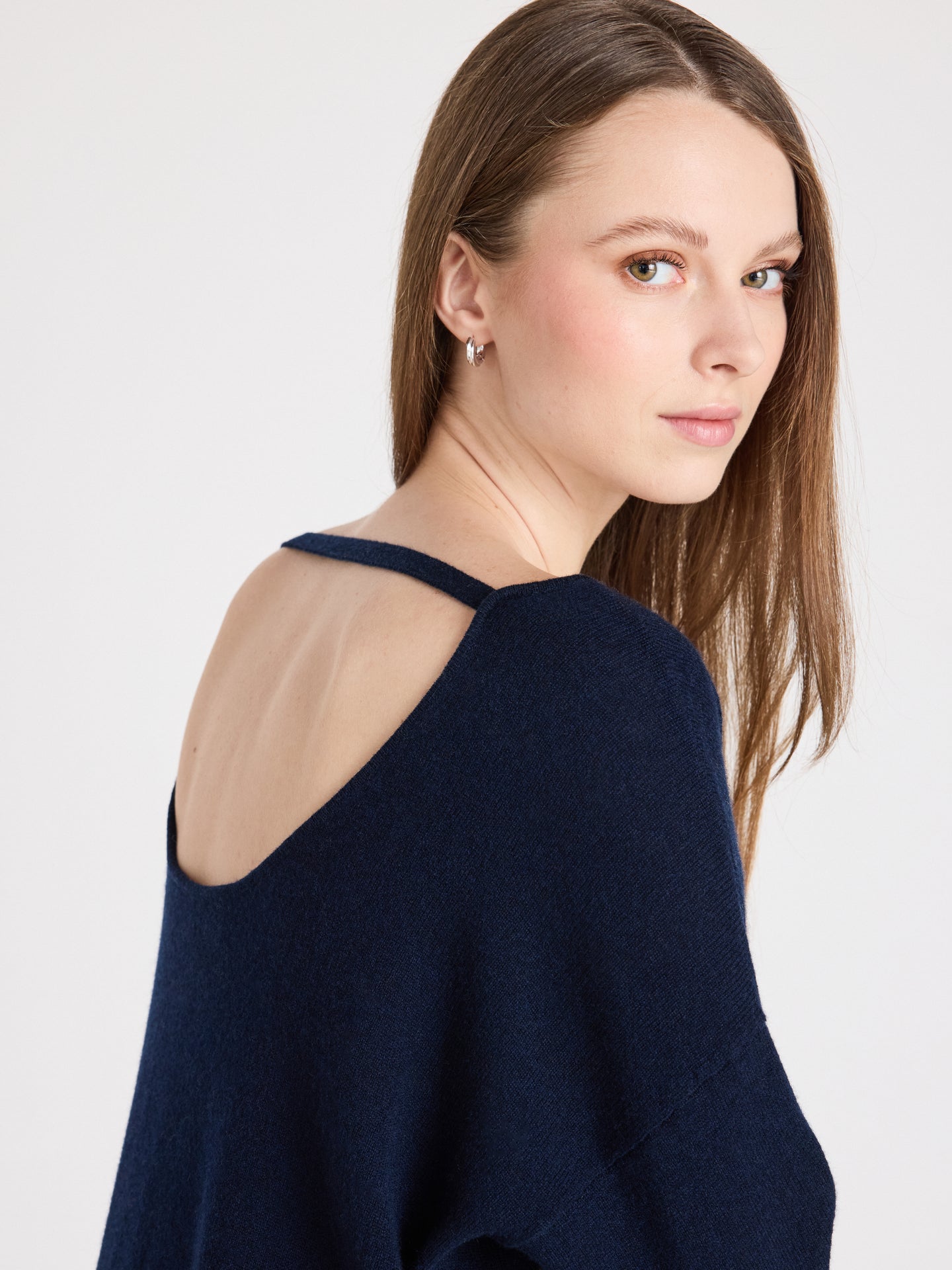 ivy - Neckholderpullover aus gebürstetem Kaschmir - Navy
